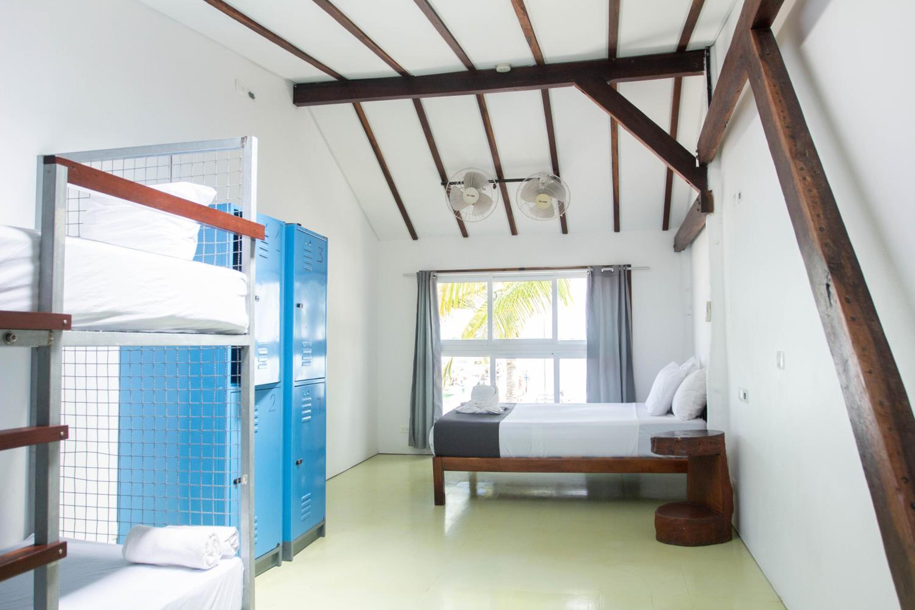 Triple Room with Lake View photo 1