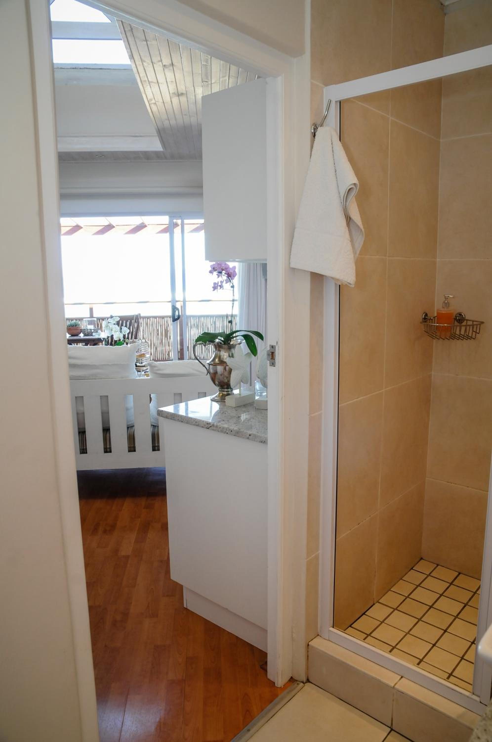 Deluxe Triple Room with Sea View photo 3