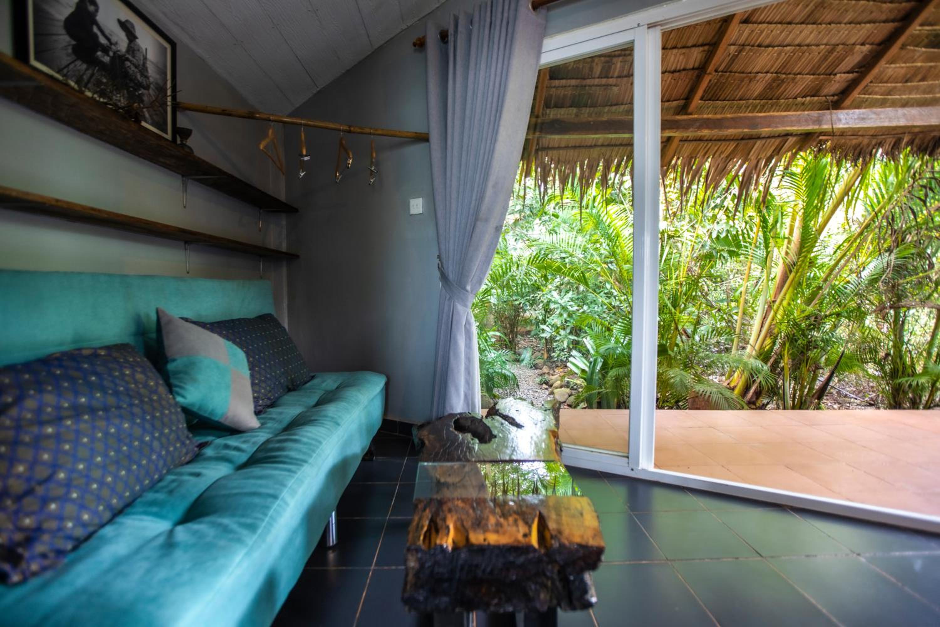 Deluxe Bungalow with Garden View photo 3