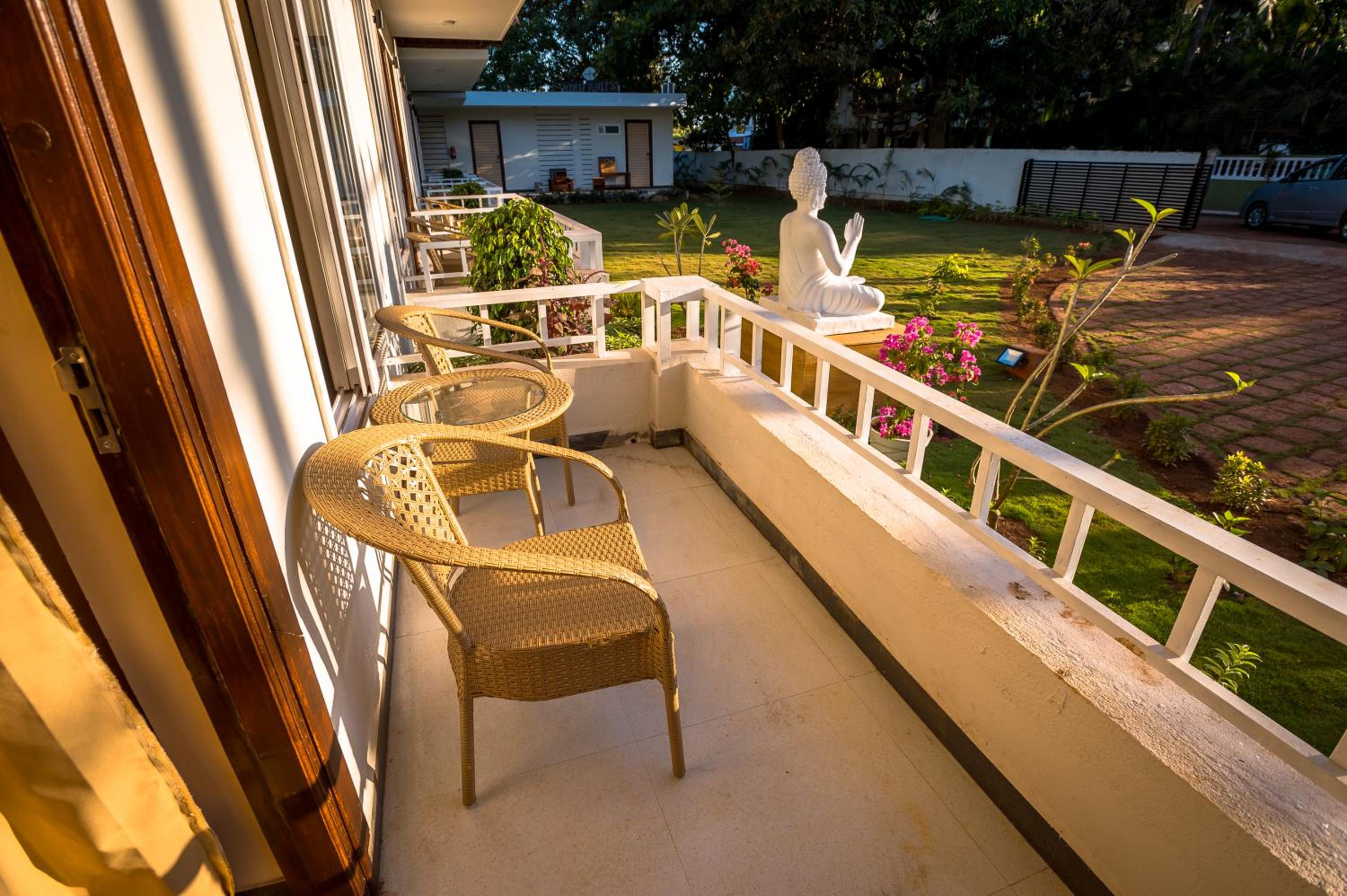 Deluxe Room with Garden View - Photo 5