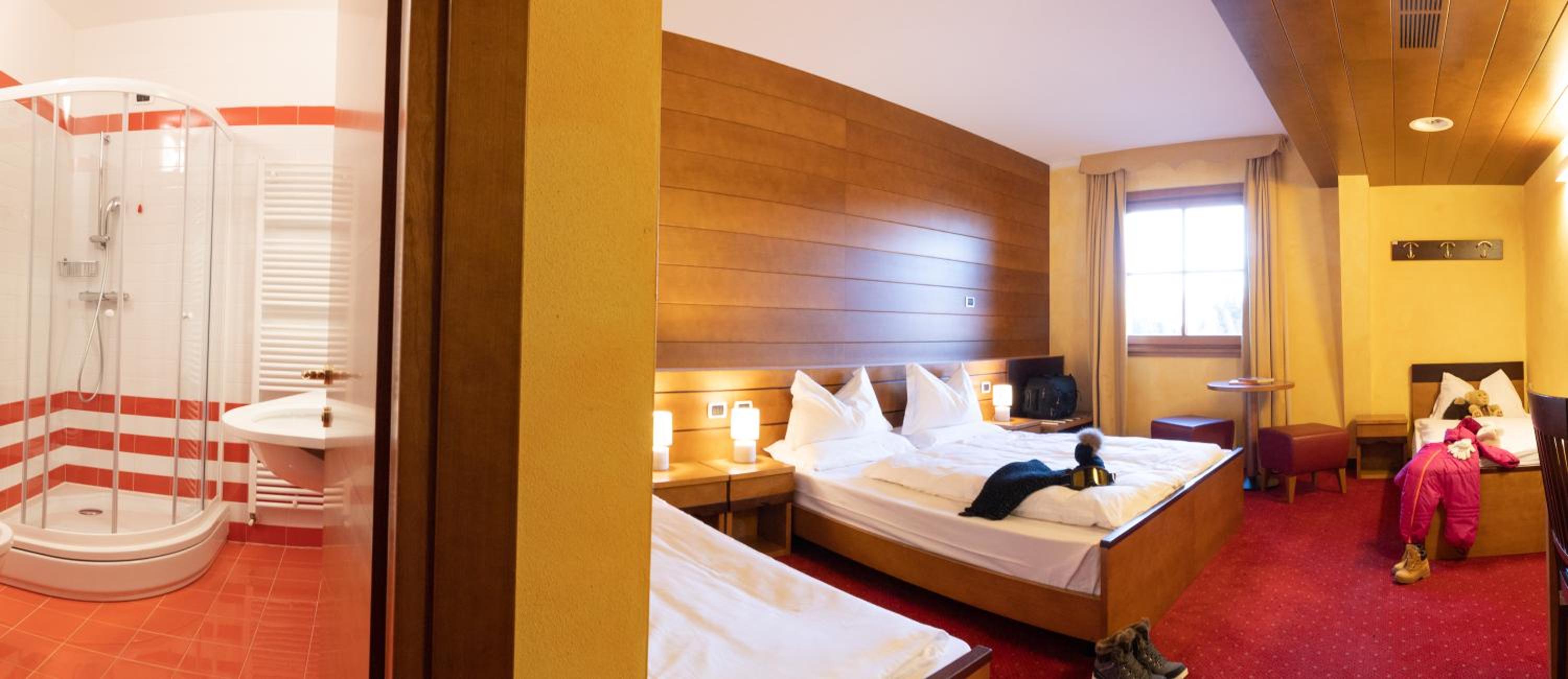Triple Room photo 2