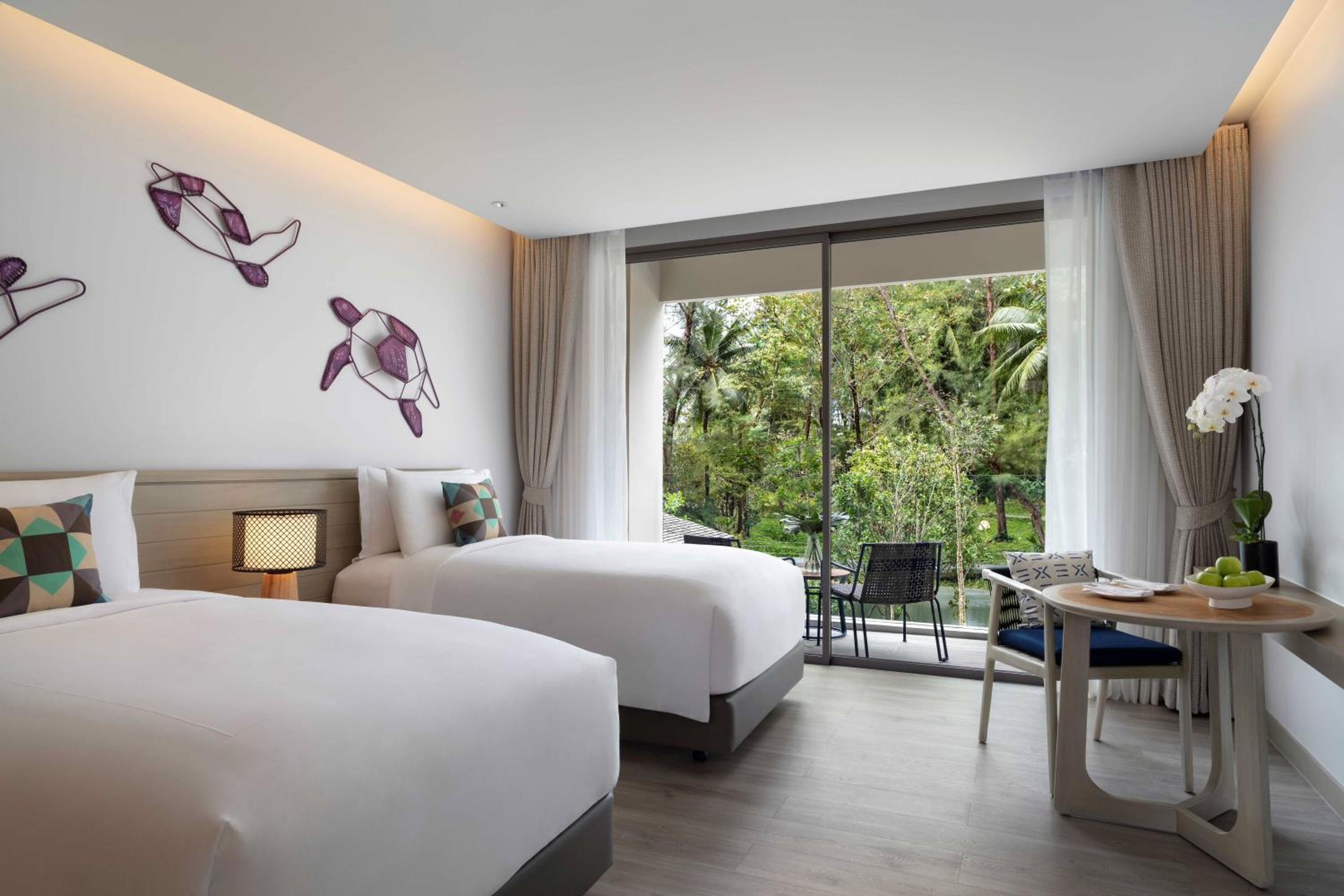 Deluxe Room - Photo 4