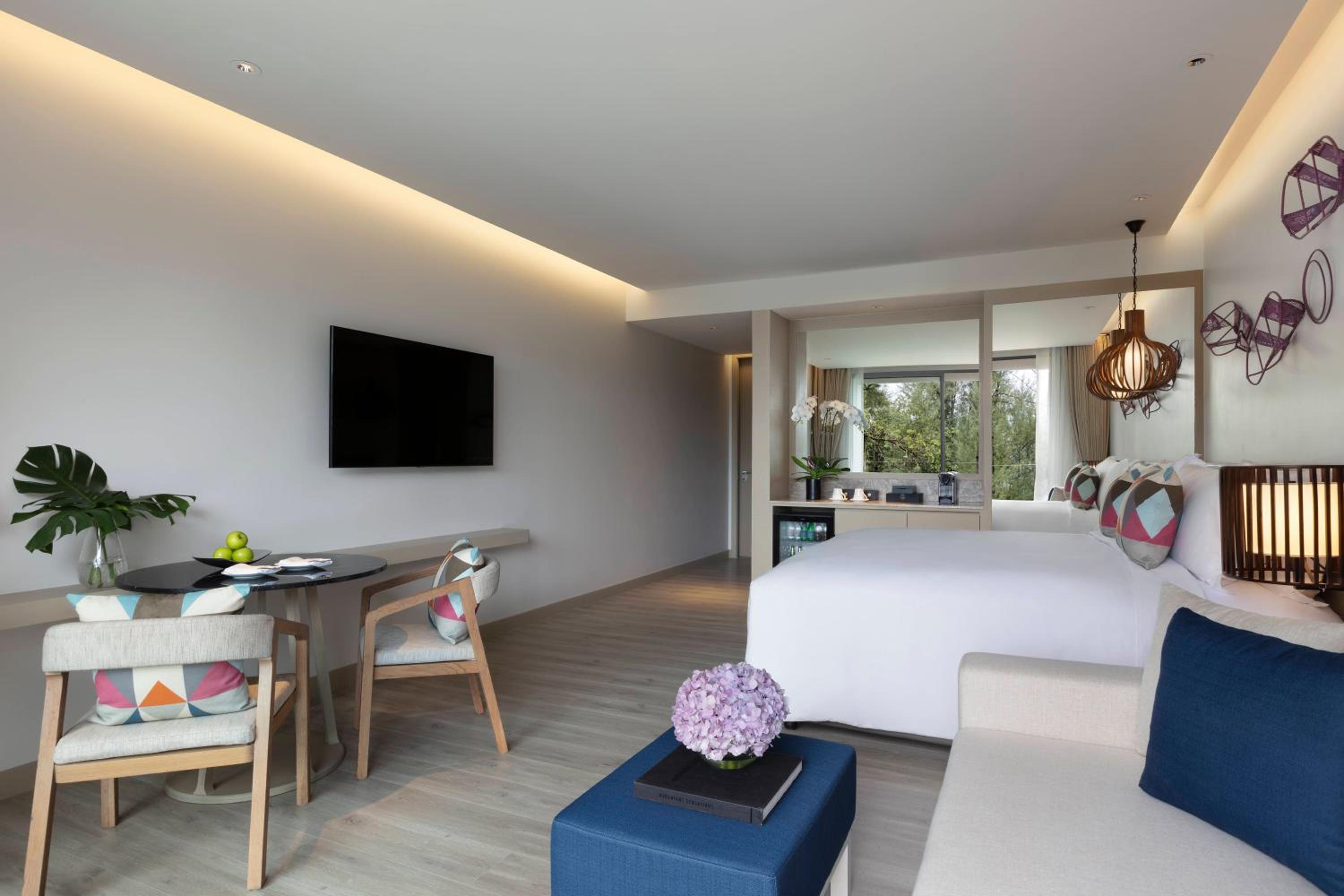 Deluxe Corner Room  - Photo 3