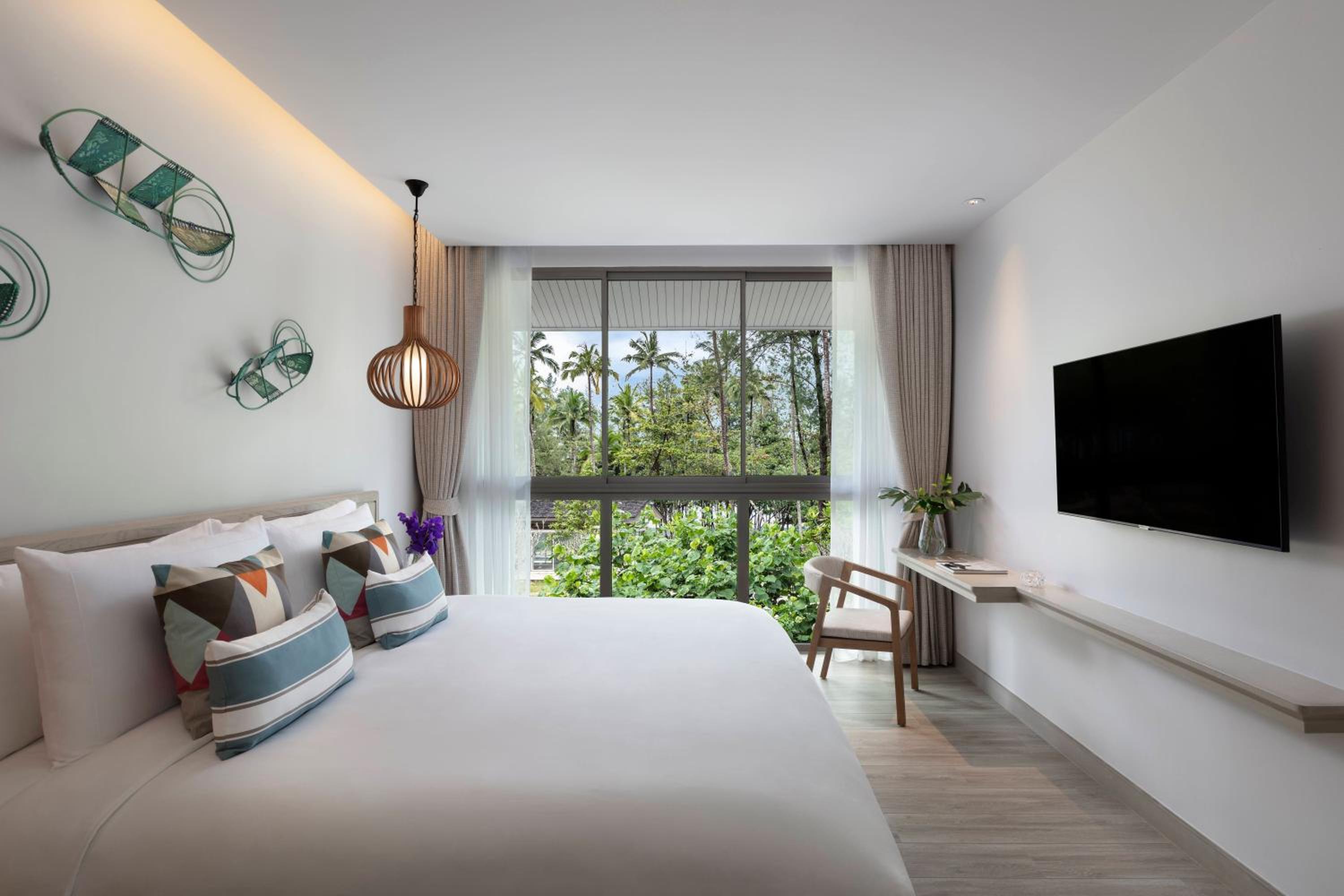 Two Bedroom Family Suite - Photo 2