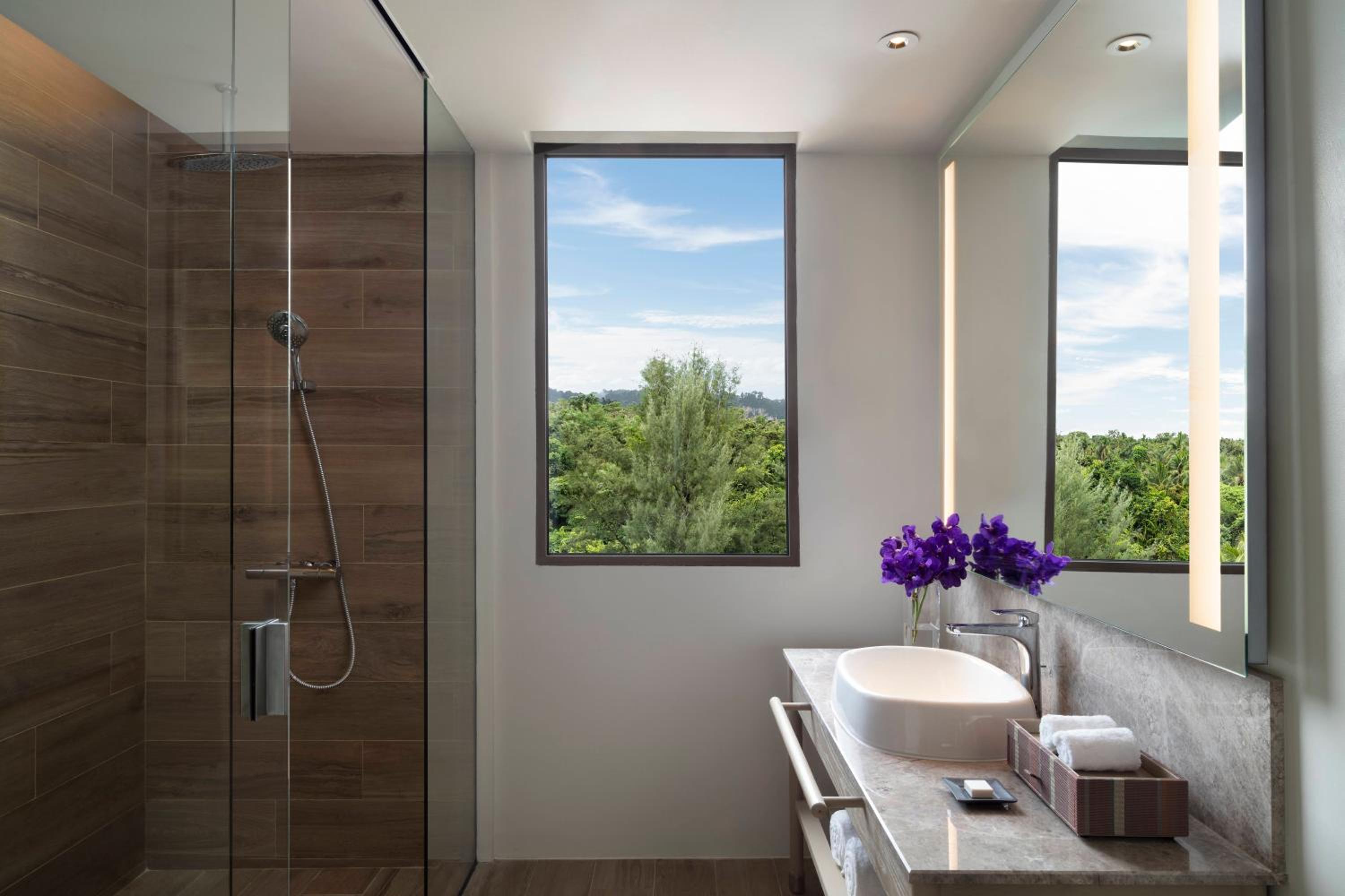 Two Bedroom Suite - Photo 3