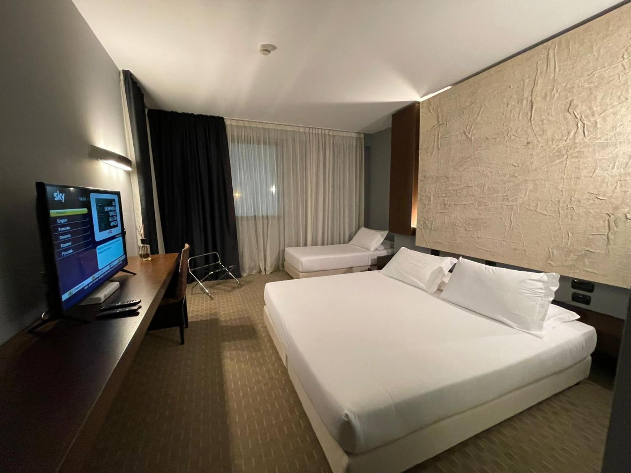 Standard Triple Room photo 2