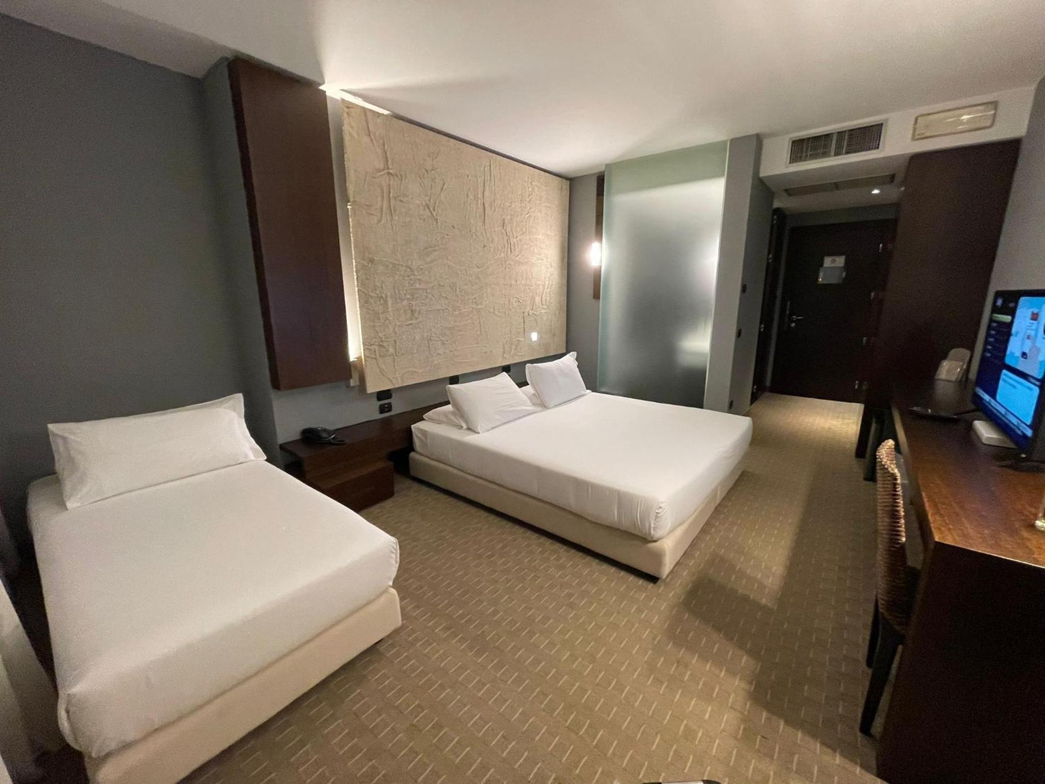 Standard Triple Room photo 3