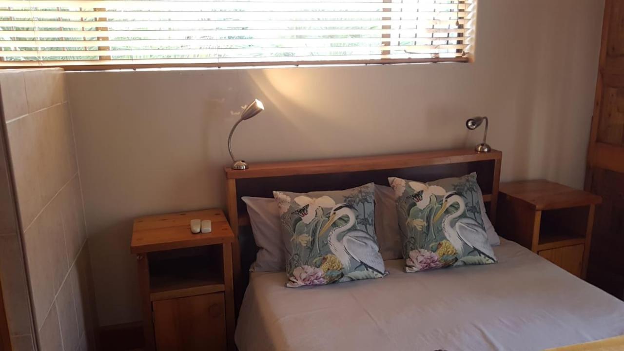 Double Room with Pool View photo 2