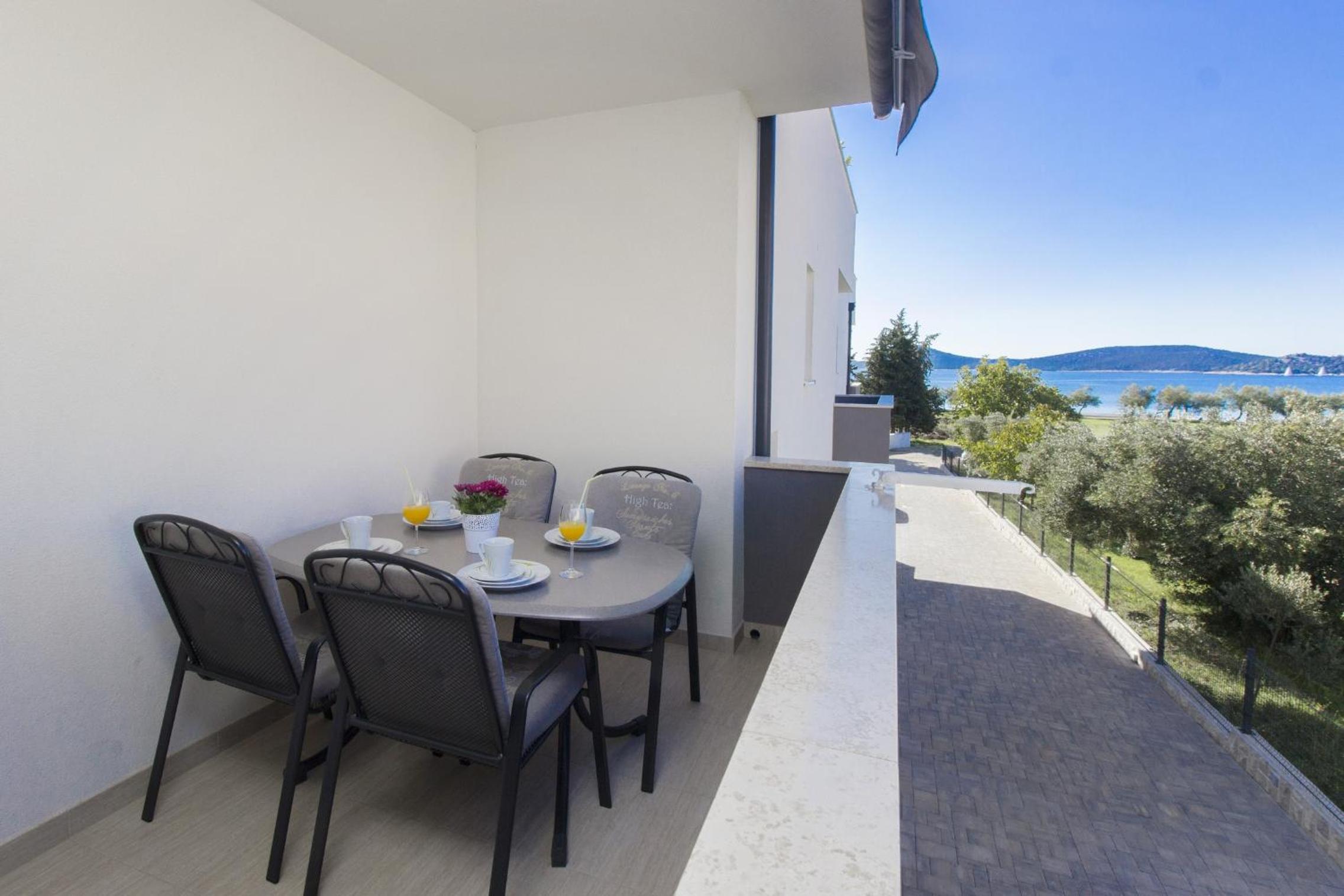 Apartment with Sea View photo 1