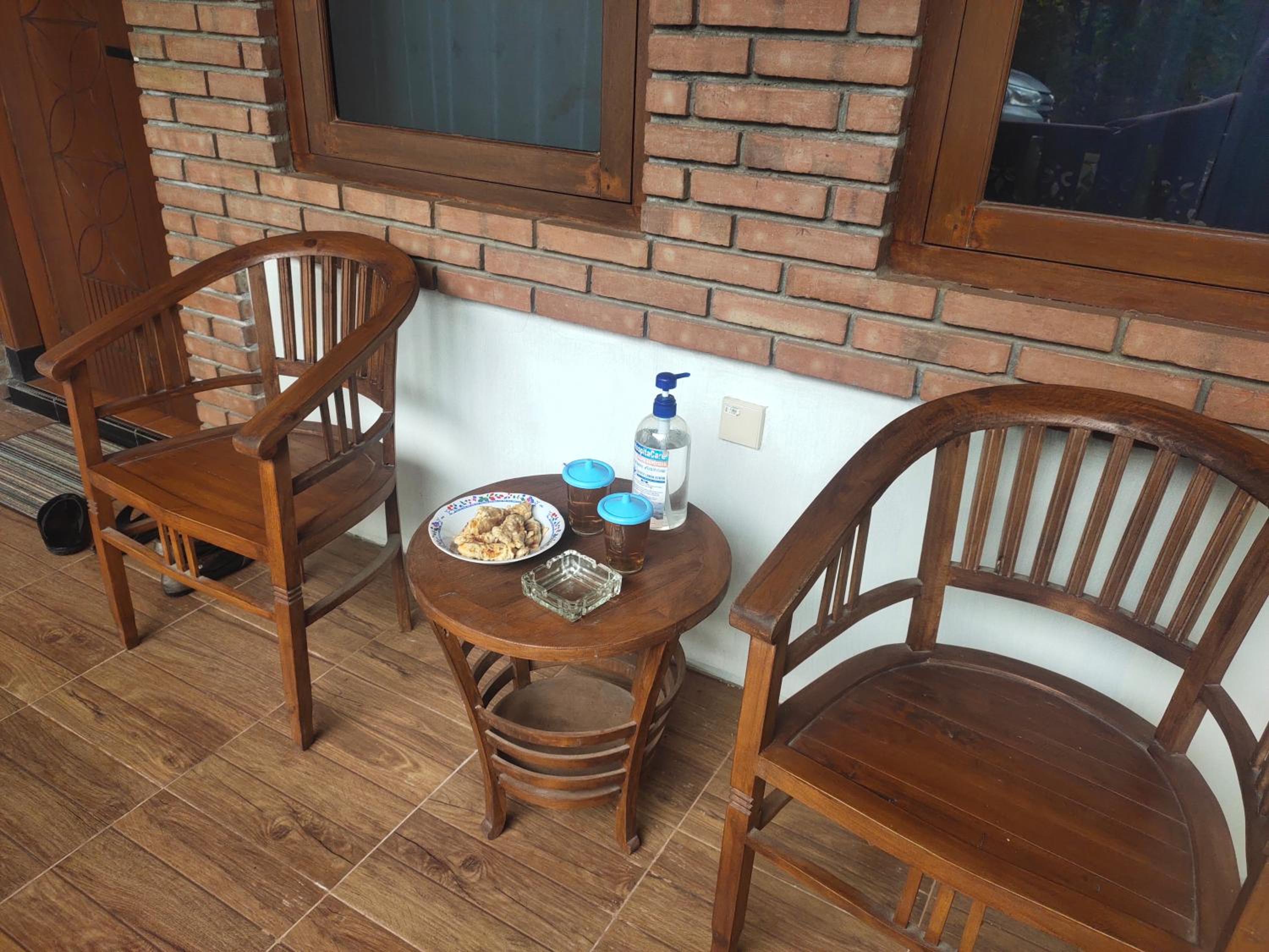 Family Room photo 2