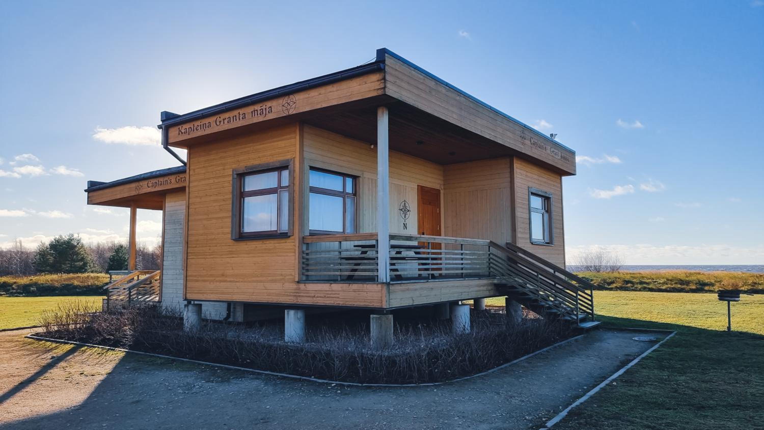 Bungalow with Sea View - Photo 10