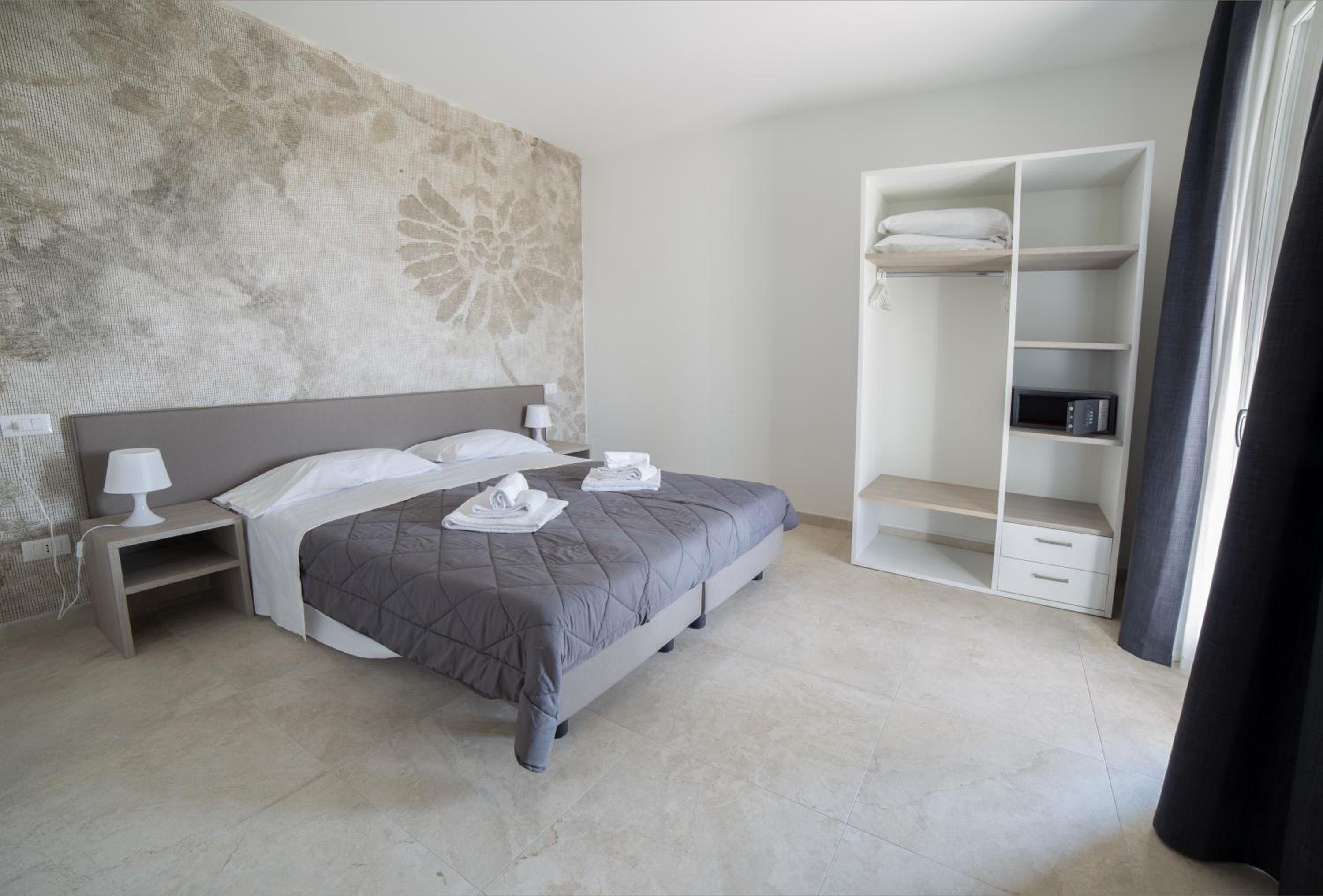 Suite with Balcony photo 1