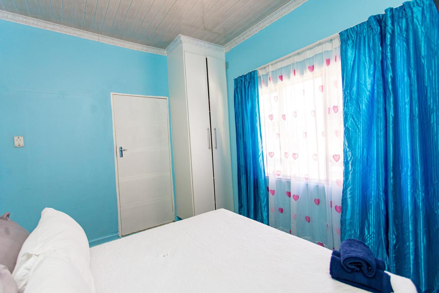Deluxe Double or Twin Room photo 1
