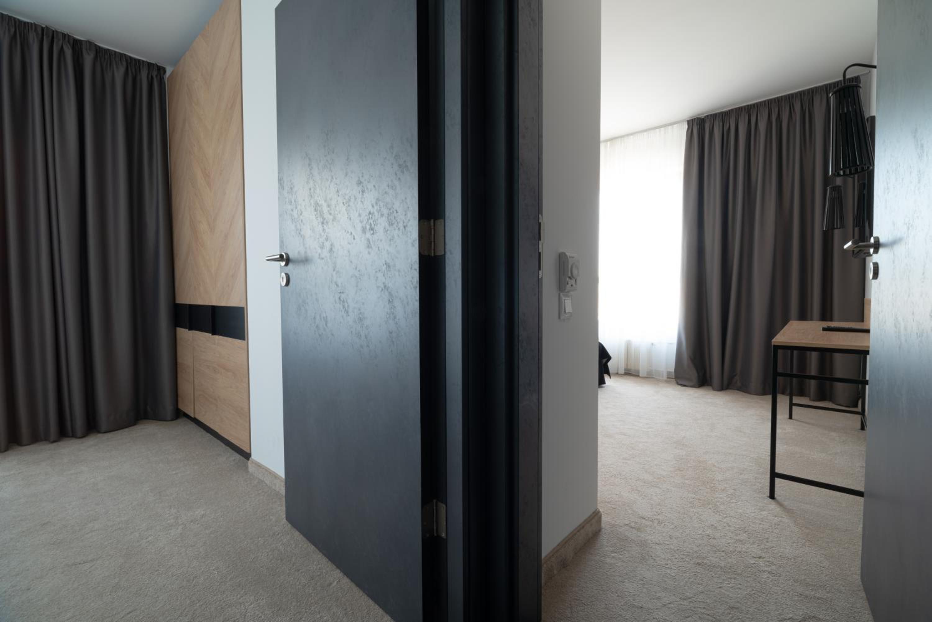 Two-Bedroom Apartment - Photo 5