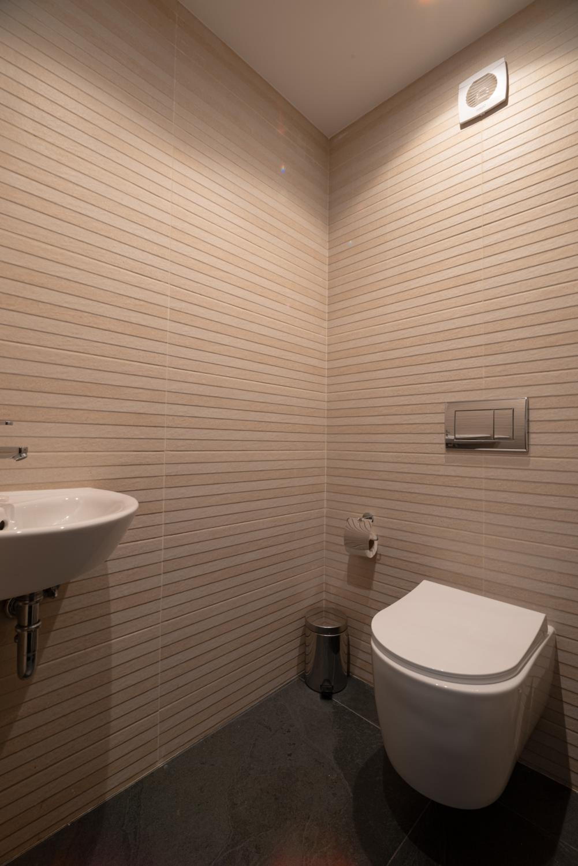 Two-Bedroom Apartment - Photo 8
