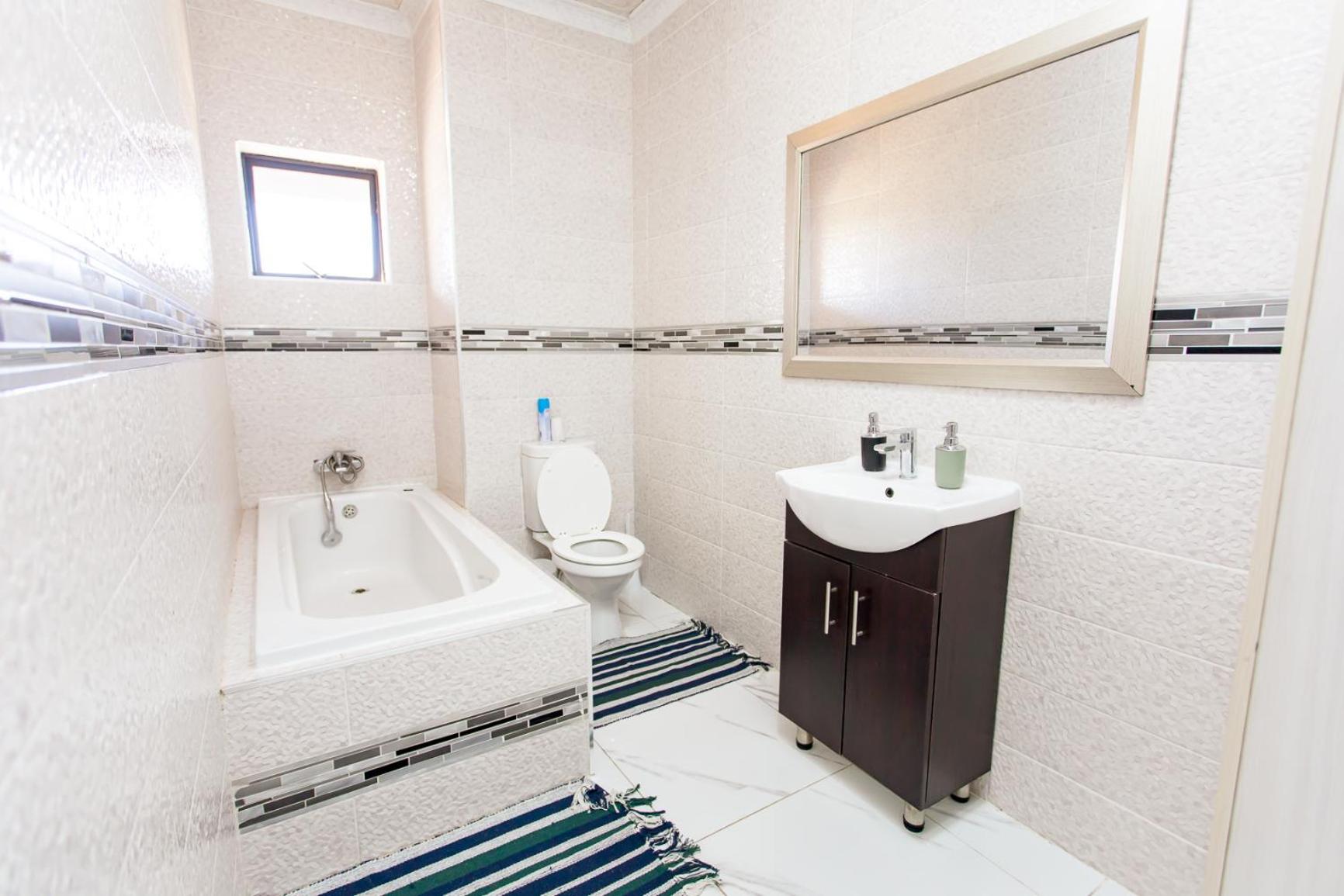 Deluxe Double Room with Balcony photo 3