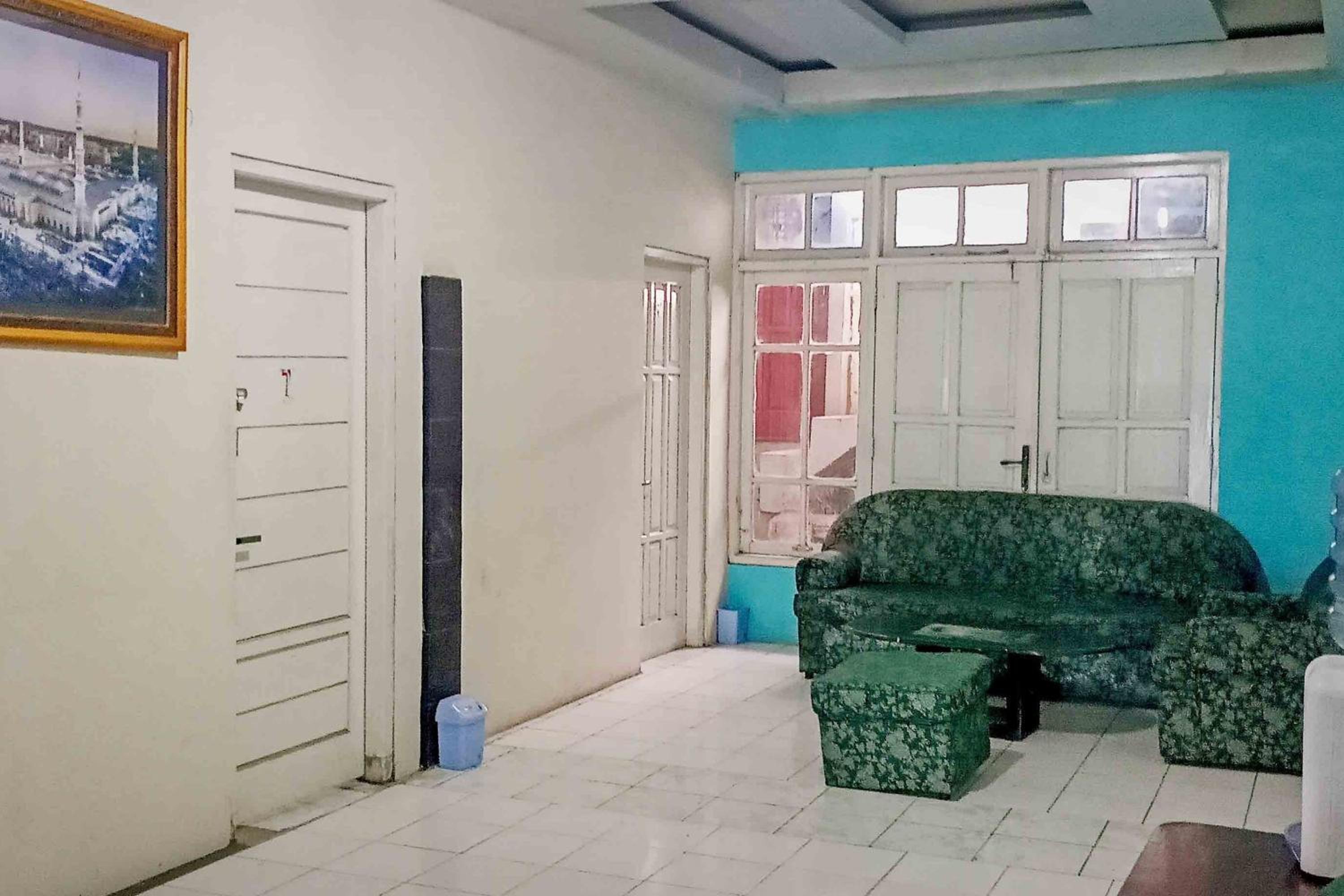 Standard Double Room with Shared Bathroom photo 3