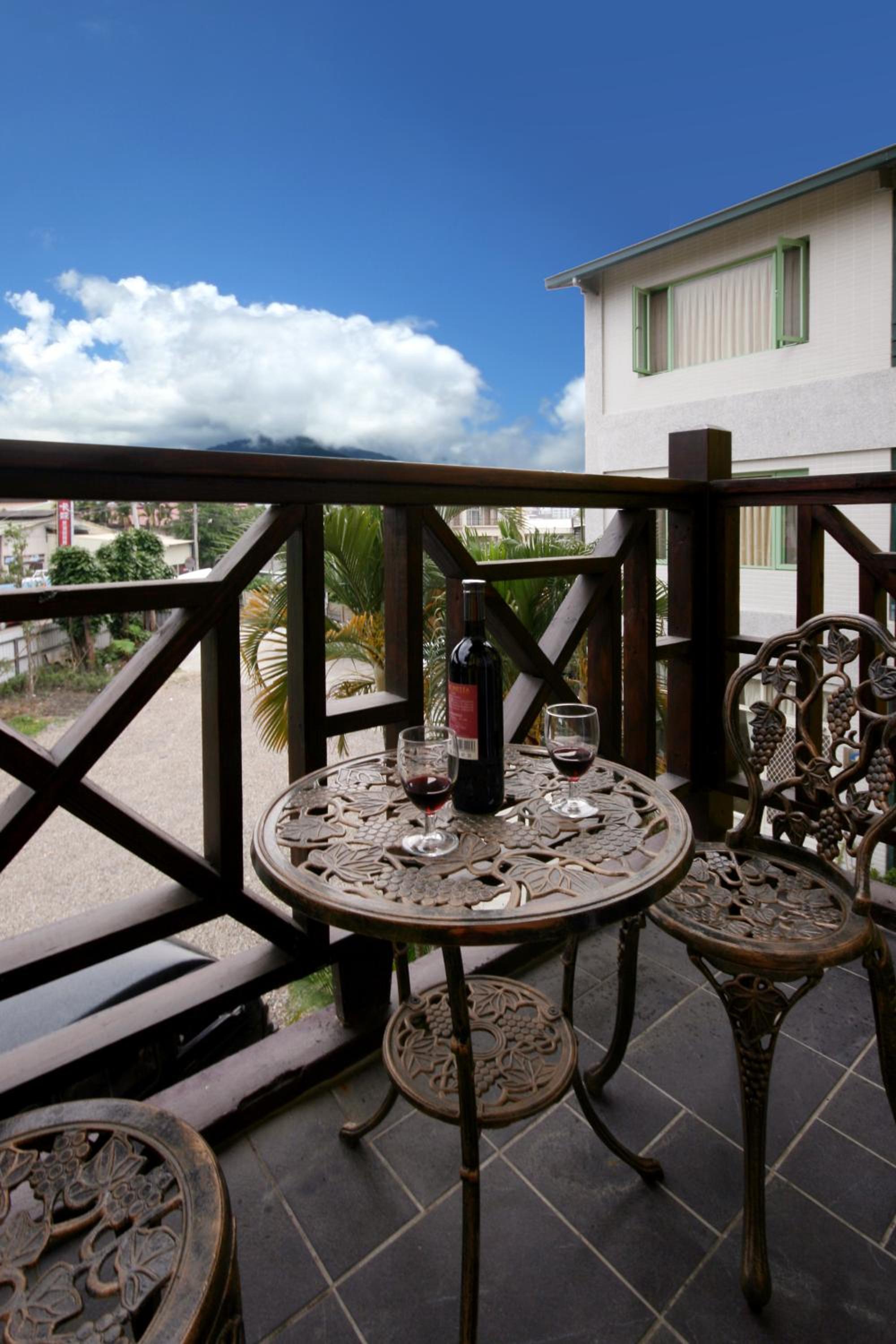 Deluxe Double Room with Balcony photo 3
