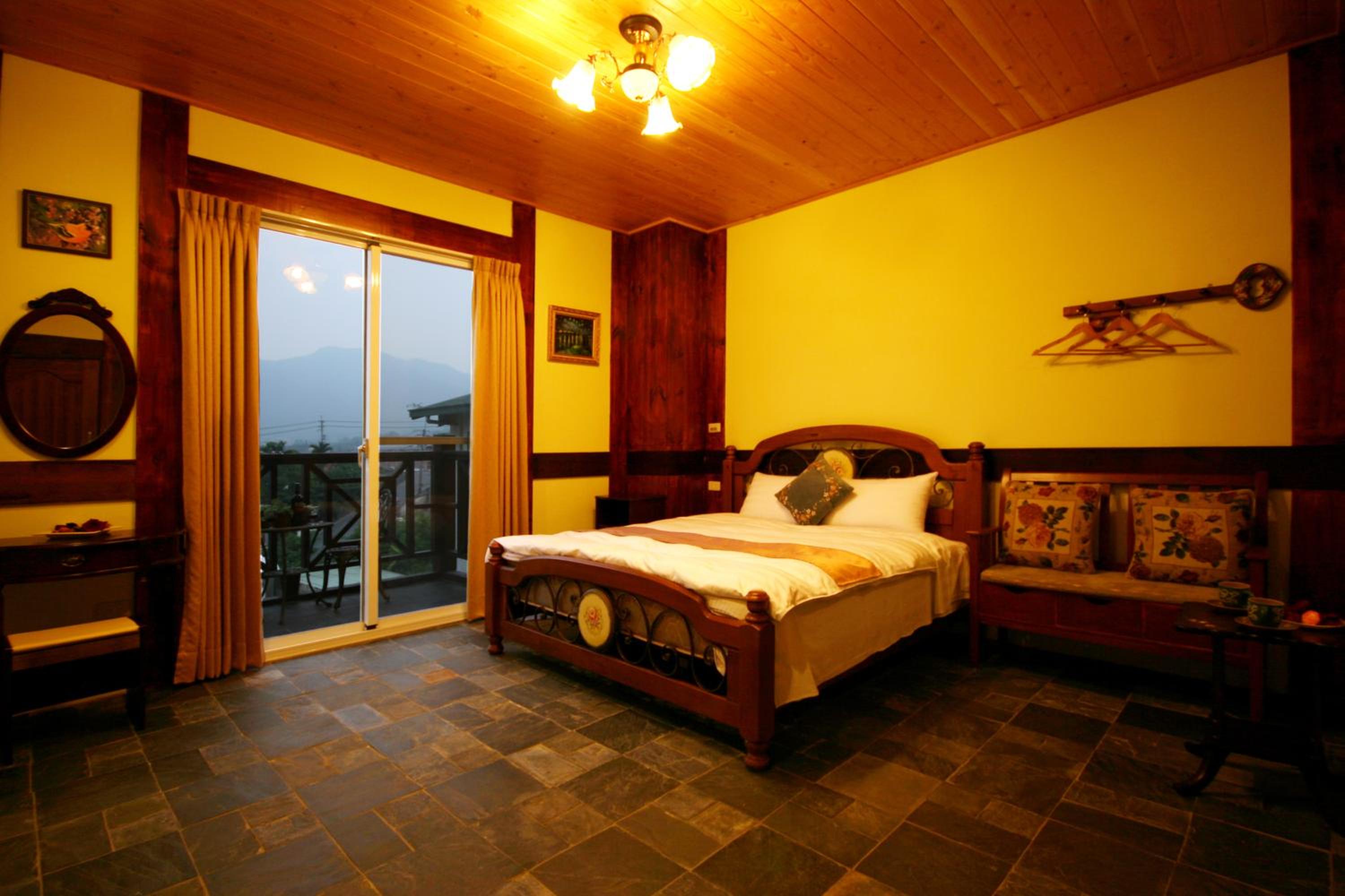 Deluxe Double Room with Balcony photo 1