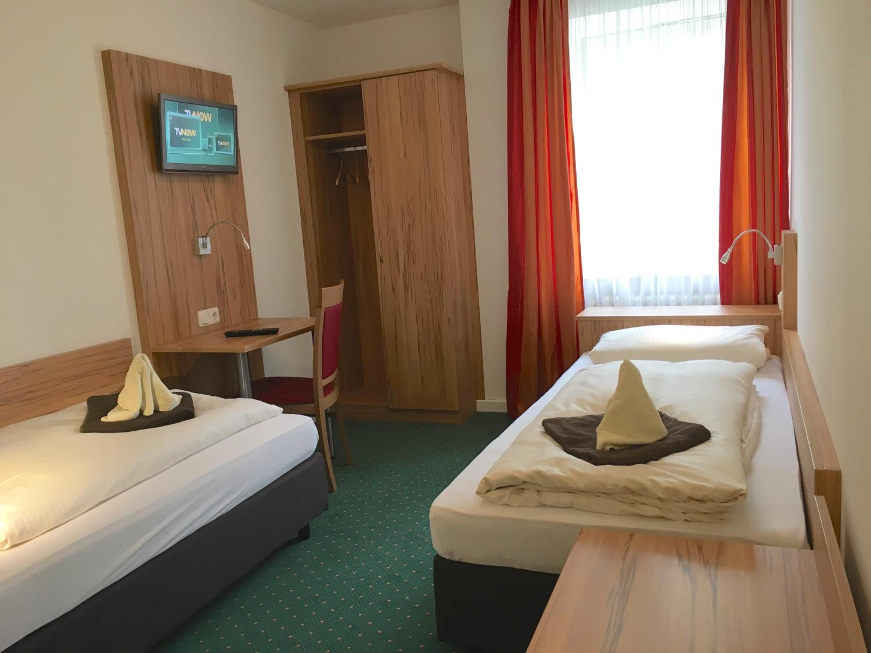 Double Room - Photo 4