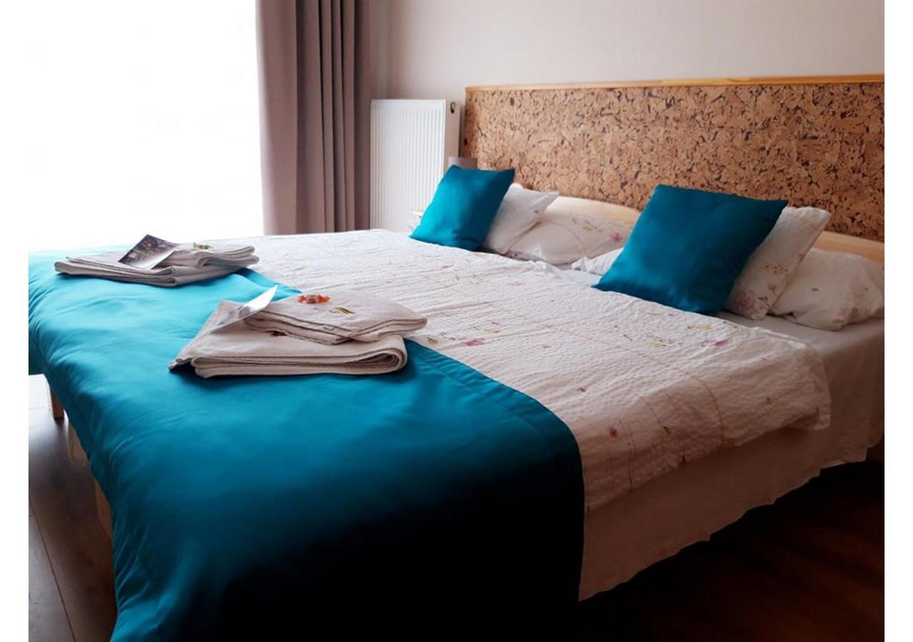 Standard Twin Room - Photo 6