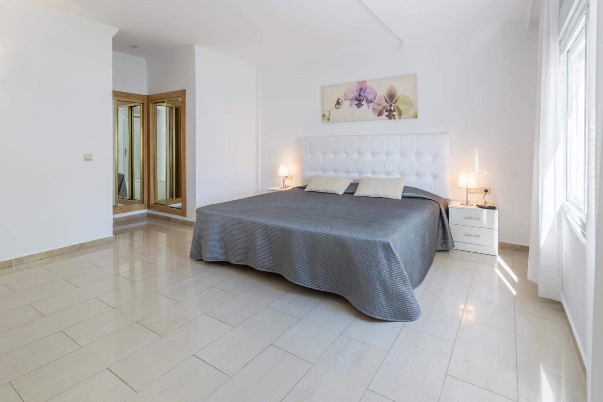 Standard Double or Twin Room photo 3