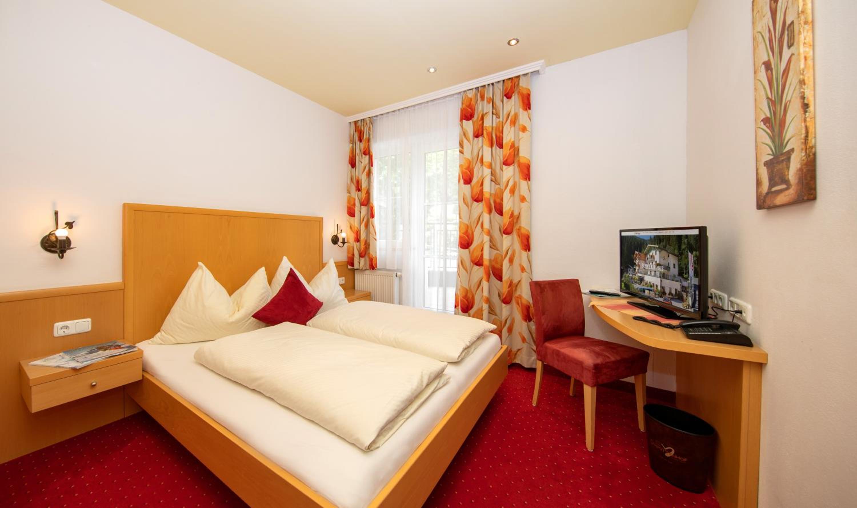 Standard Double Room - Photo 1