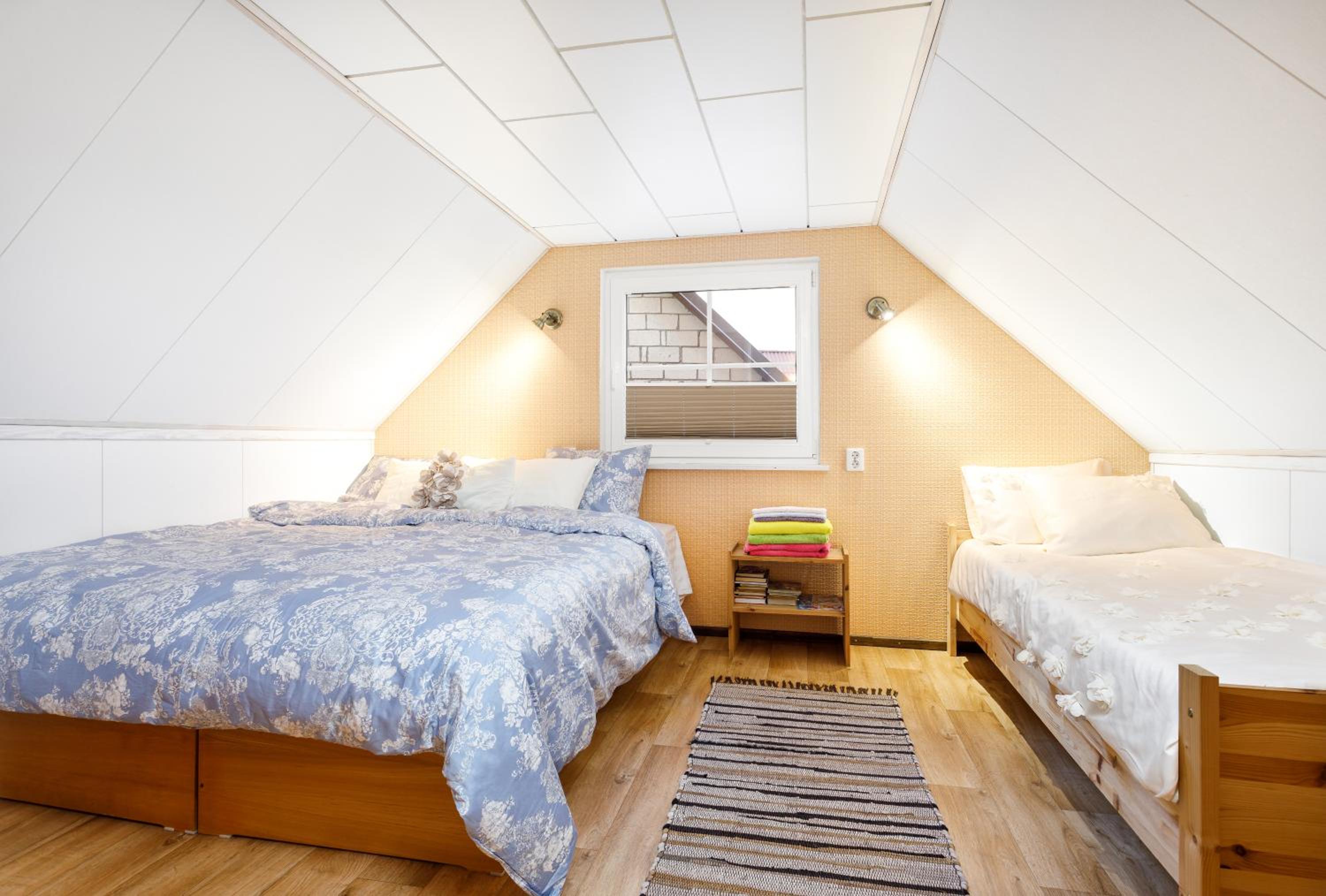 Two-Bedroom Apartment - Photo 3