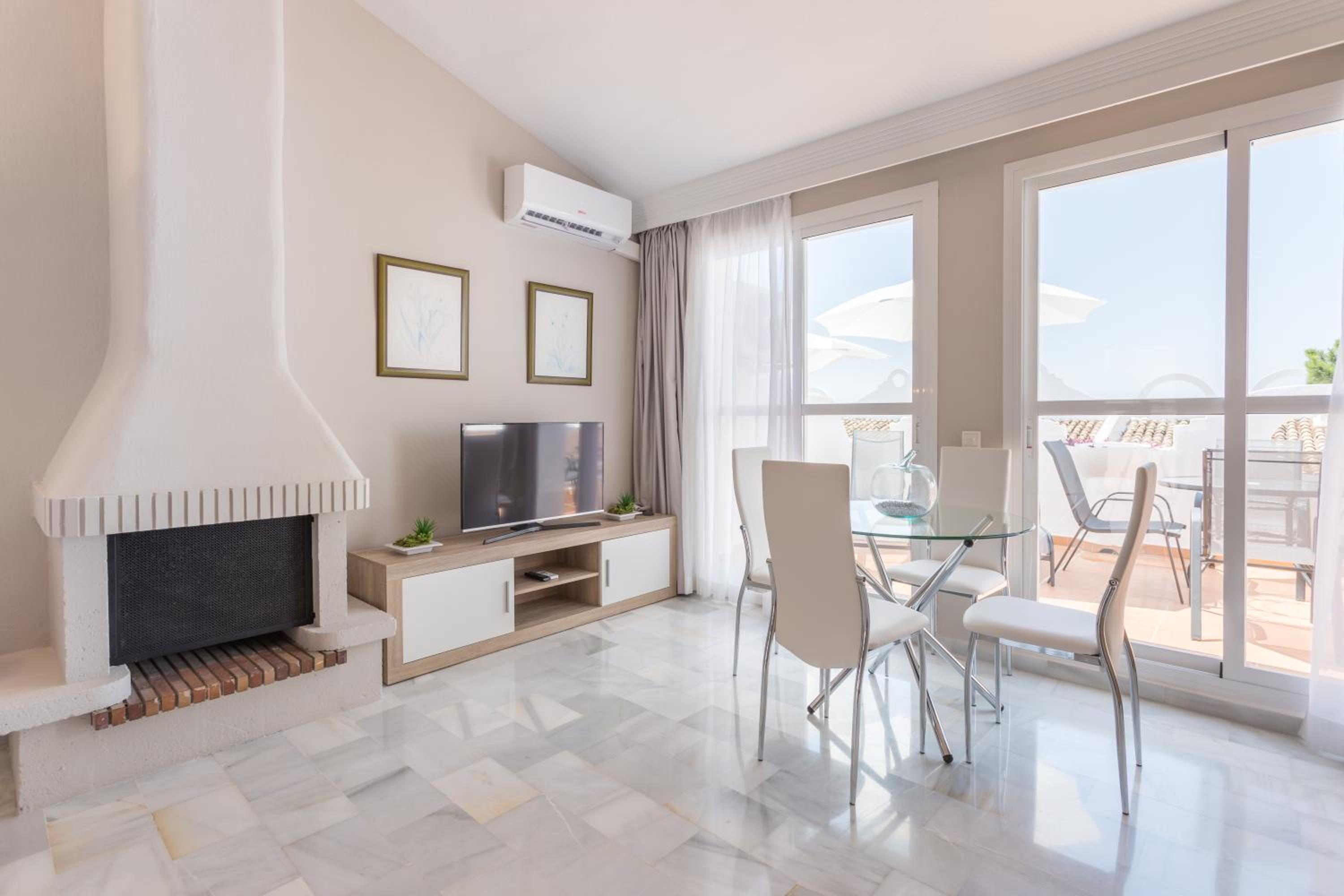 One-Bedroom Apartment (2 Adults) - Photo 6