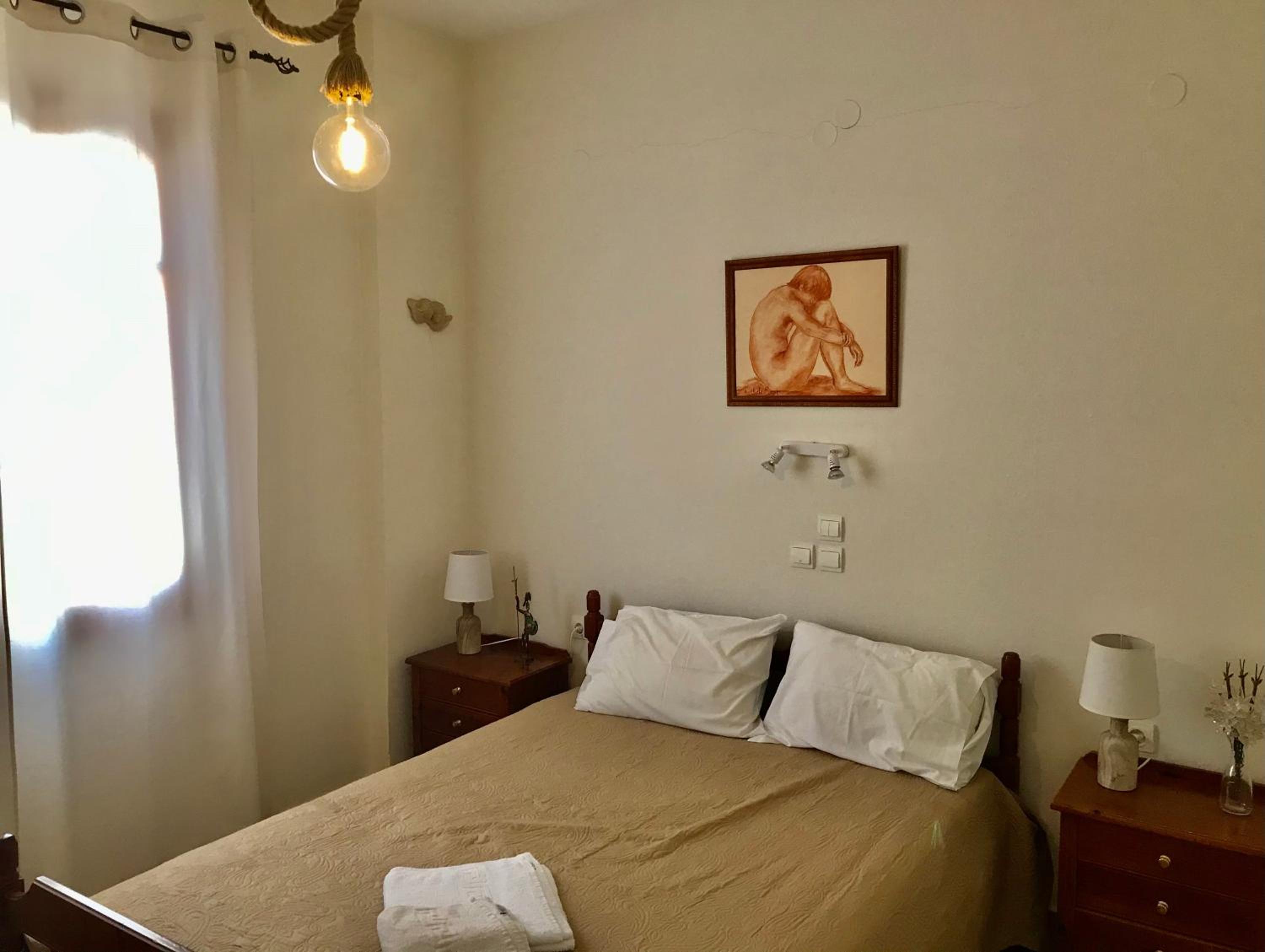 Double Room with Private Bathroom - Photo 8