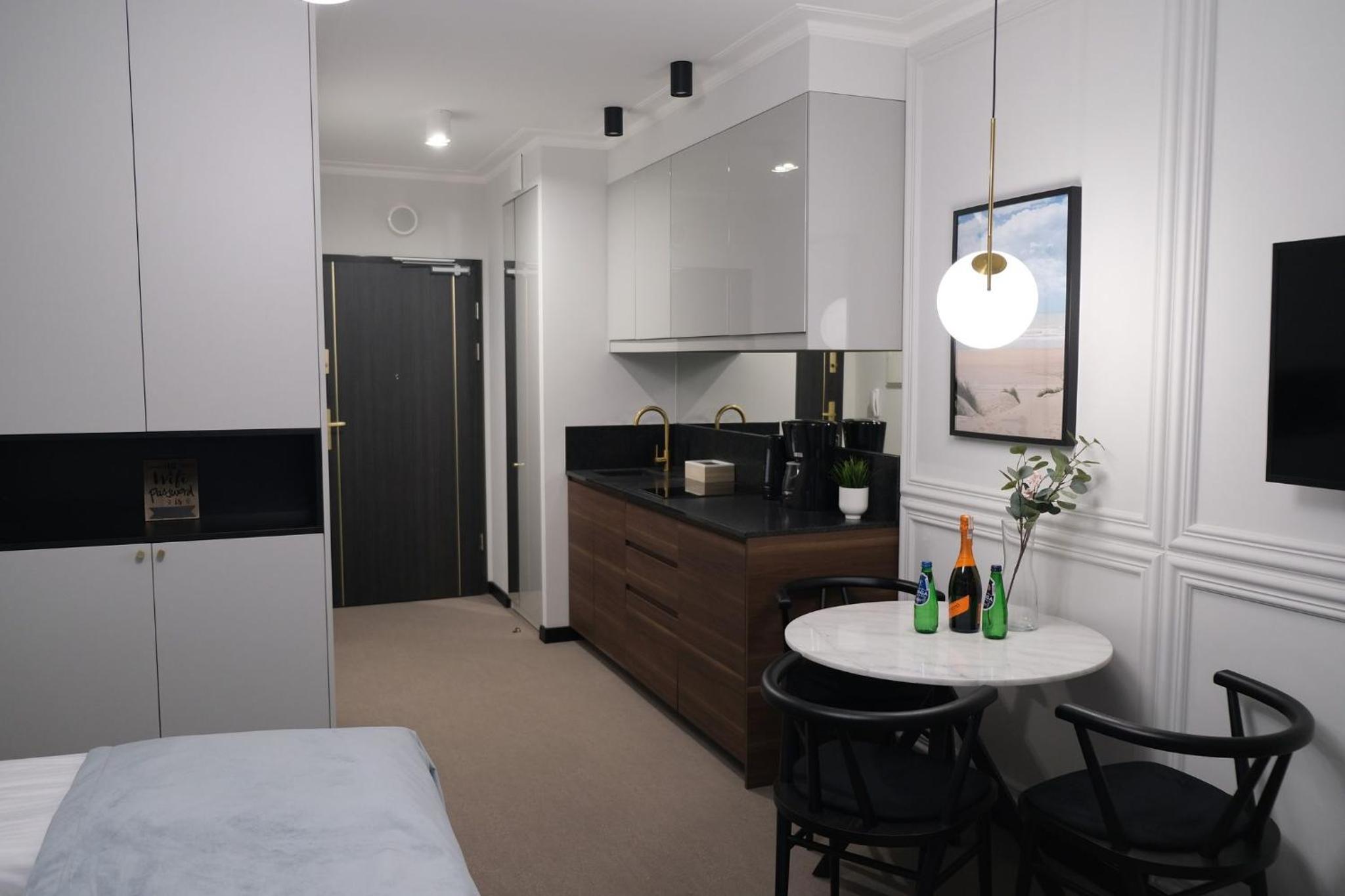 Studio Apartment photo 2