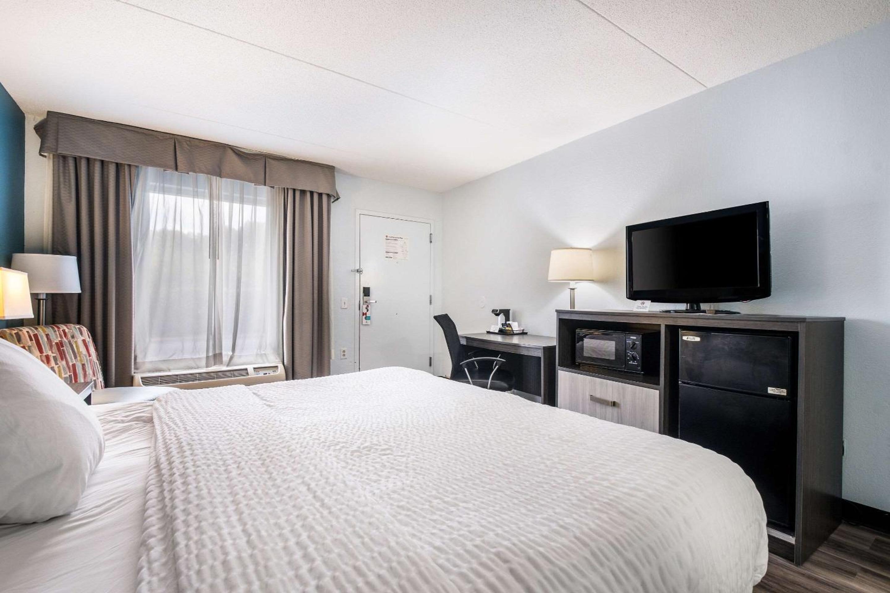 King Room - Disability Access/Non-Smoking - Photo 4