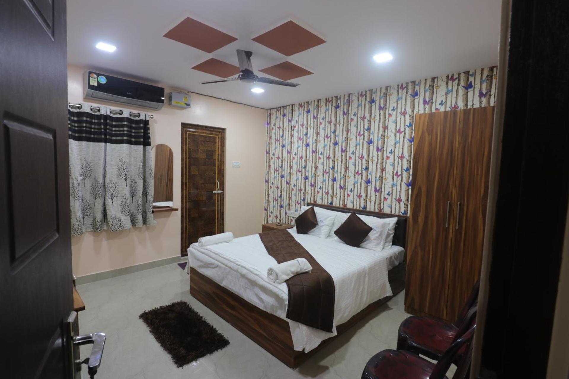 Double Room with Private Bathroom photo 2