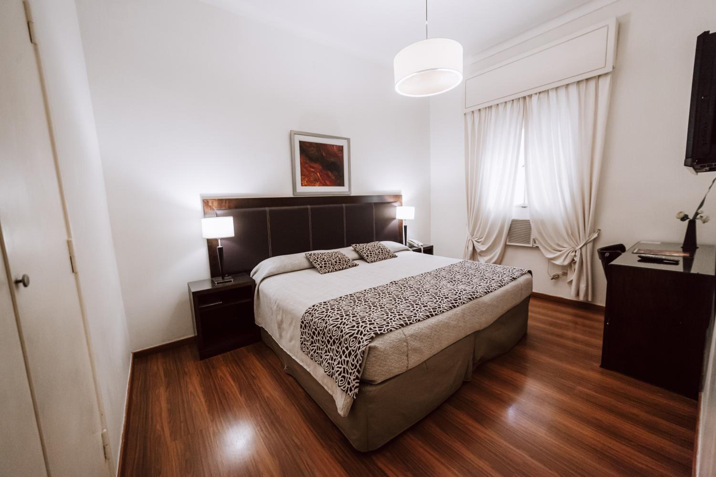 Superior Two-Bedroom Apartment (5 Adults) photo 2