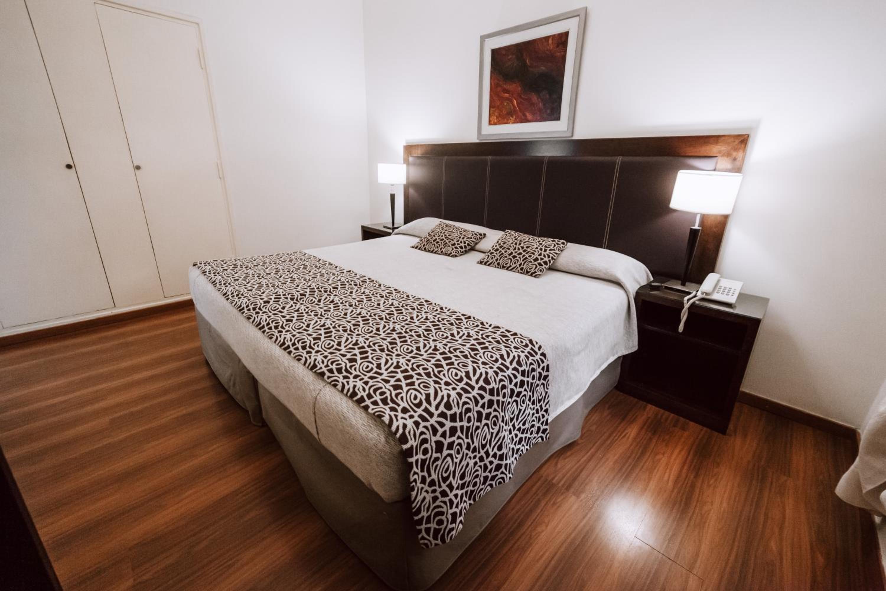 Superior Two-Bedroom Apartment (5 Adults) photo 1