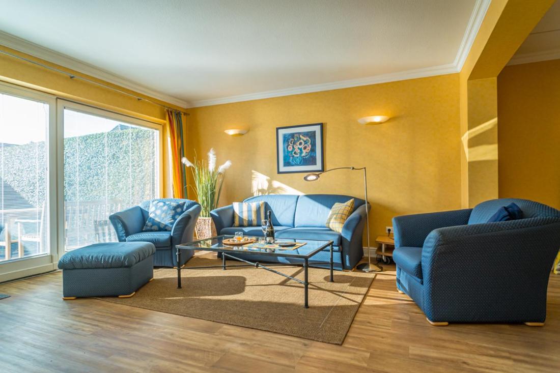 Three-Bedroom Apartment photo 1