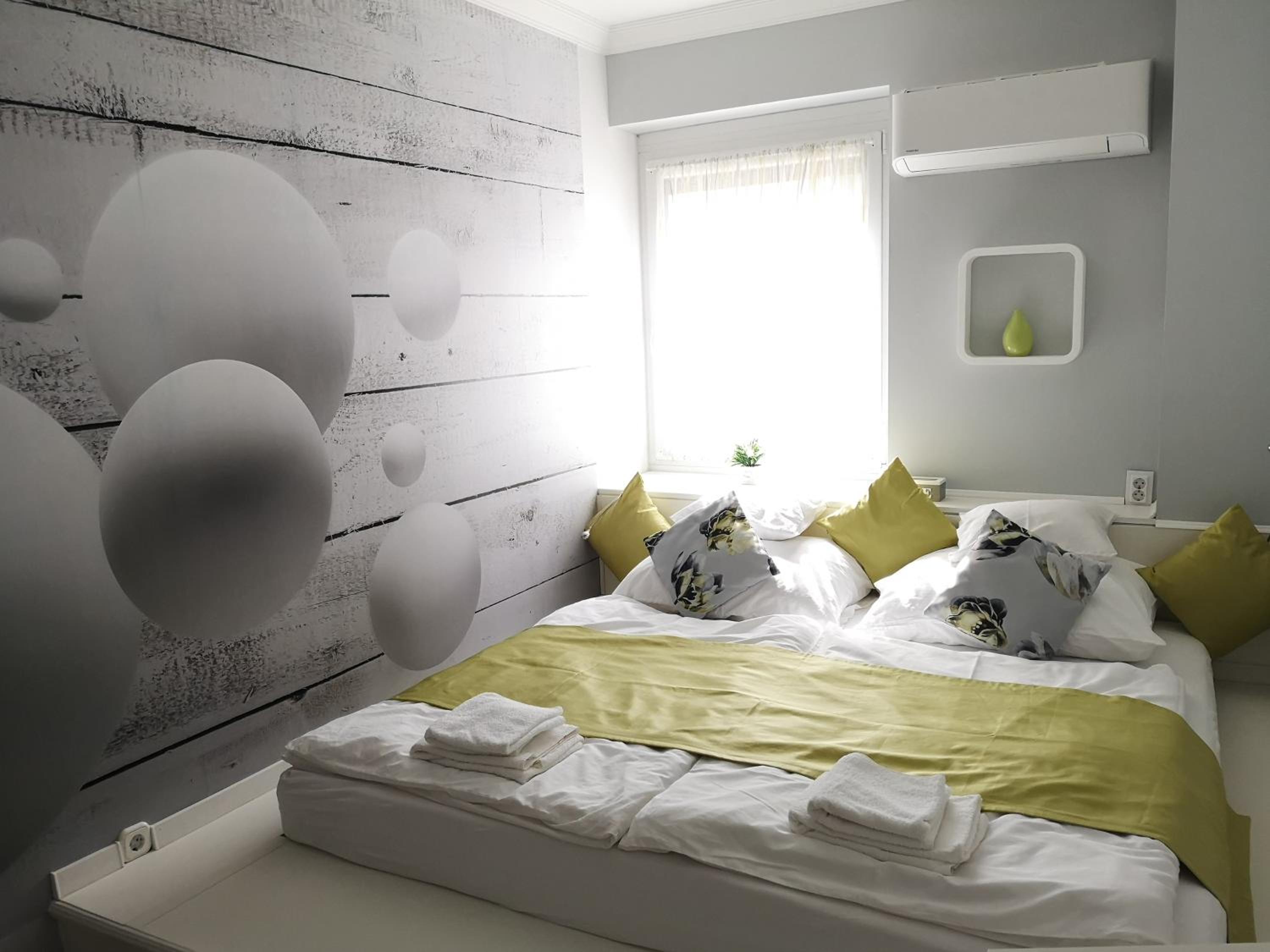 Two-Bedroom Apartment - Photo 20