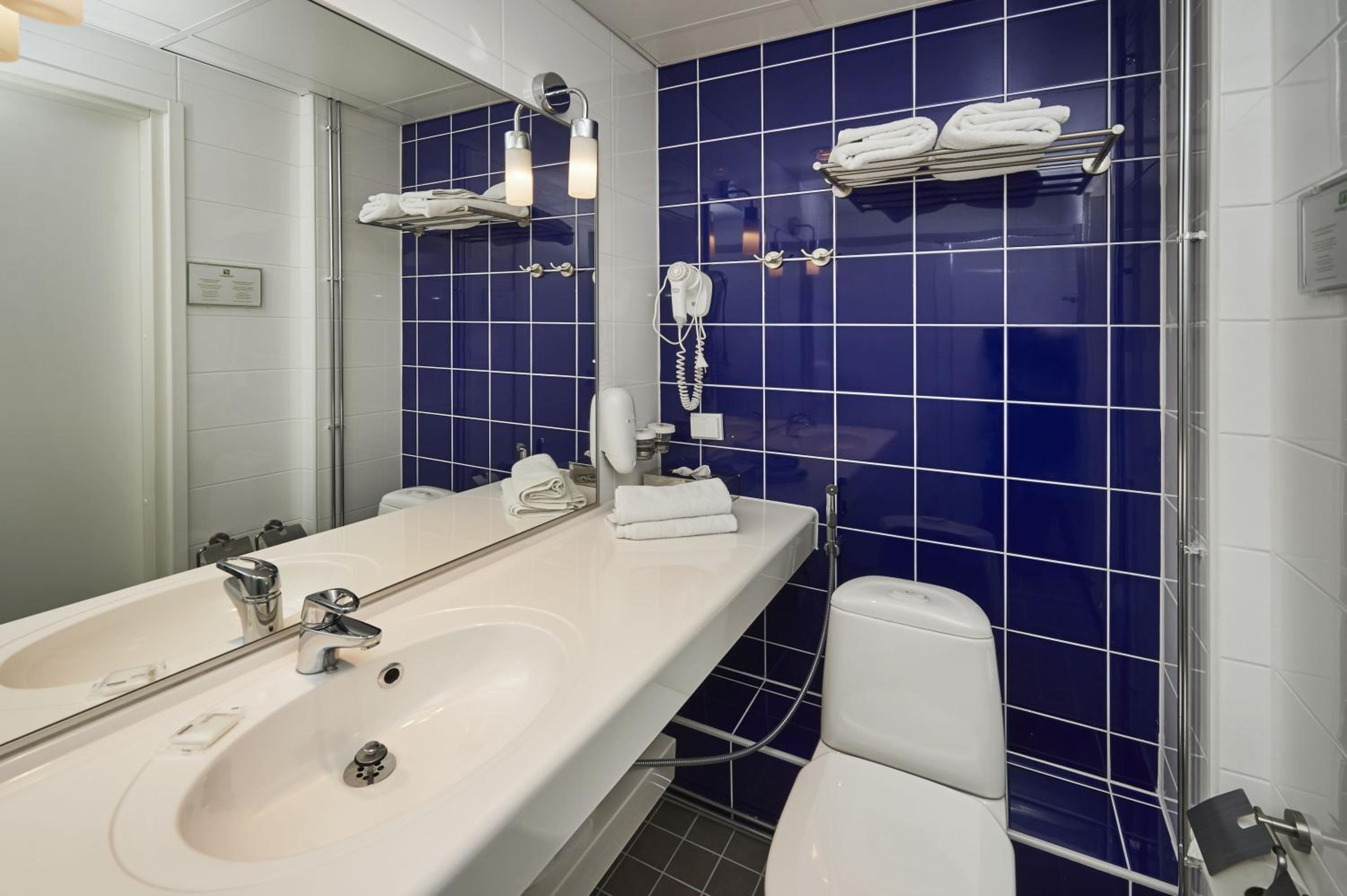 Standard Room with Two Single Beds - Photo 4