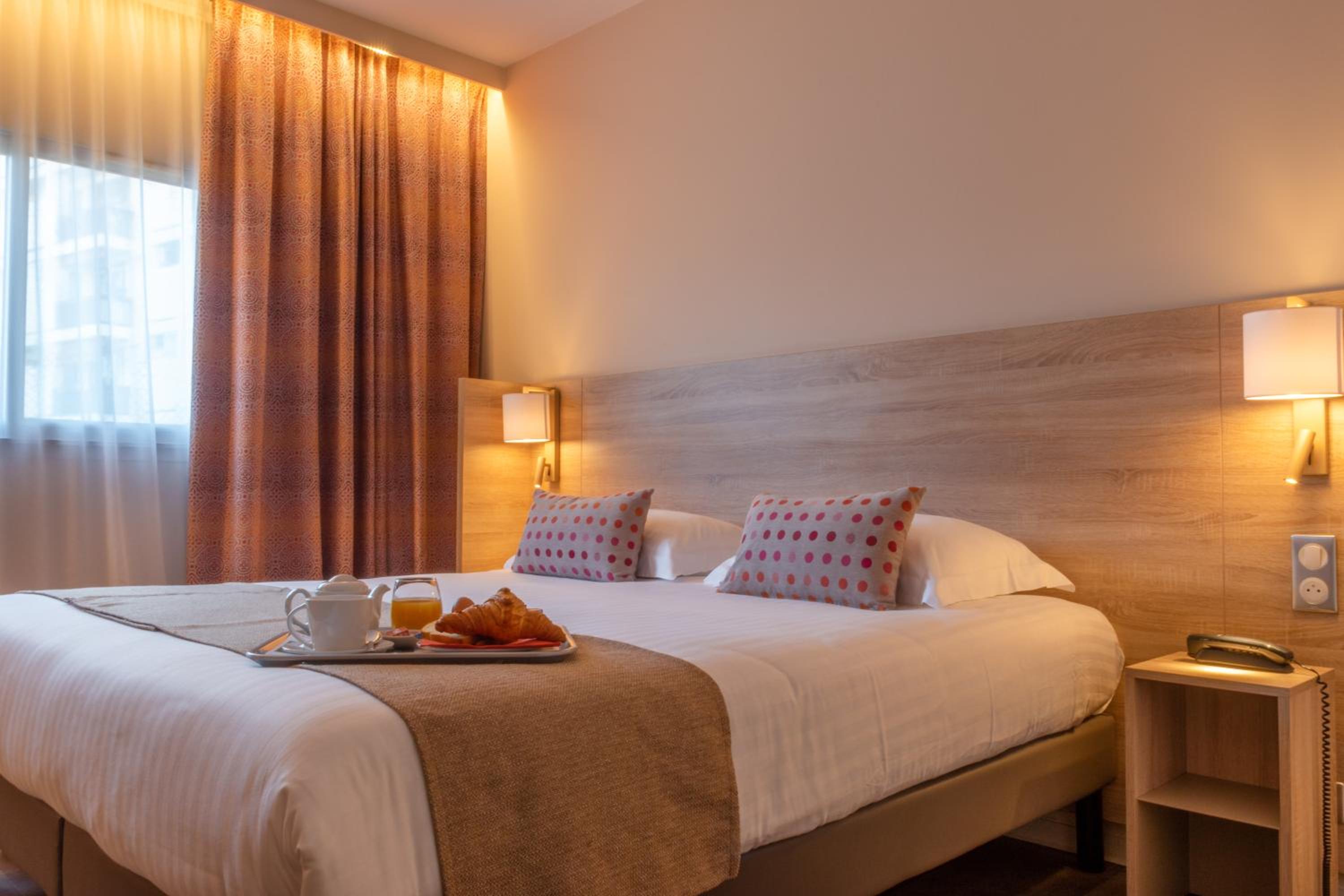 Double Room - Photo 8