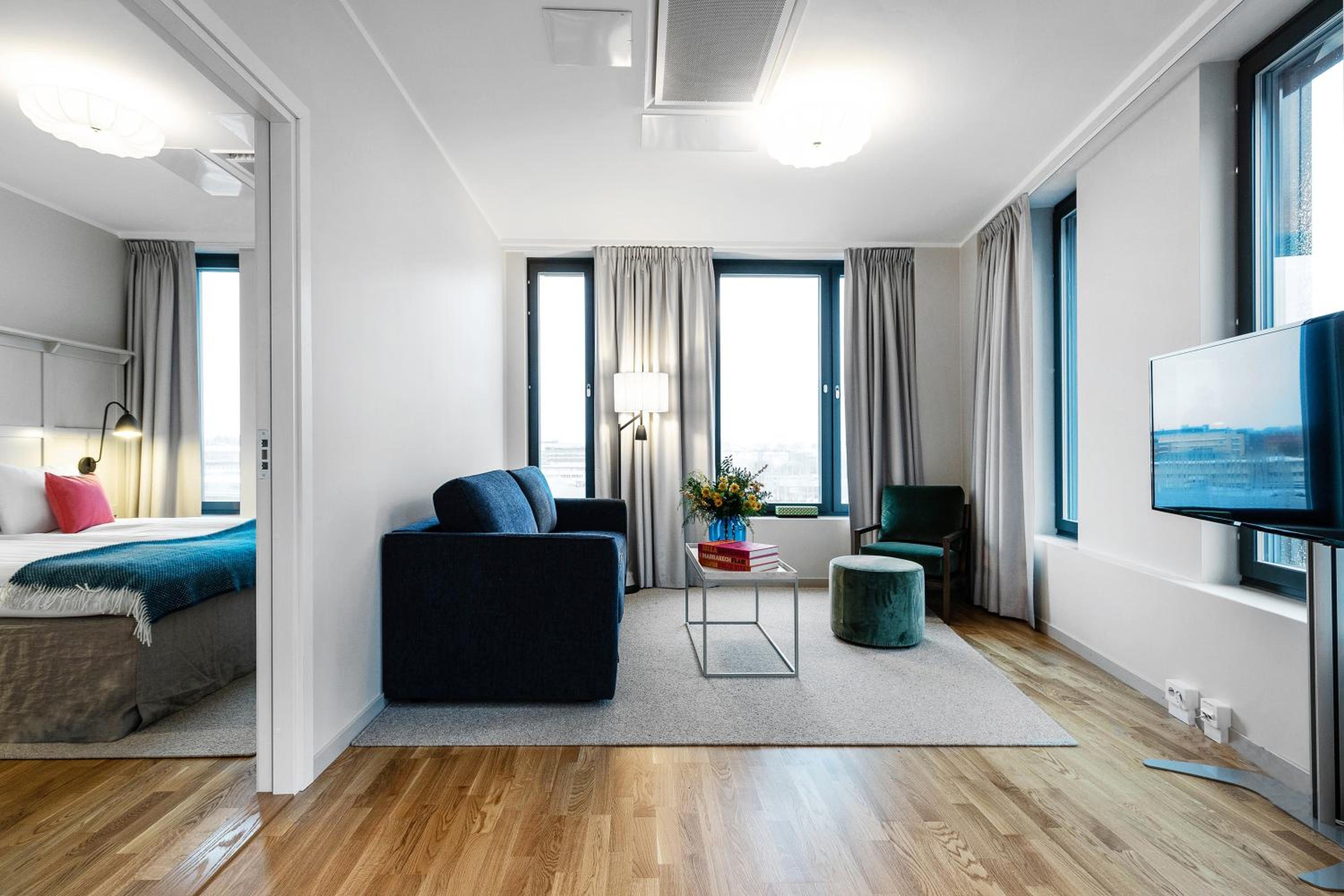 One Bedroom Apartment - Photo 3