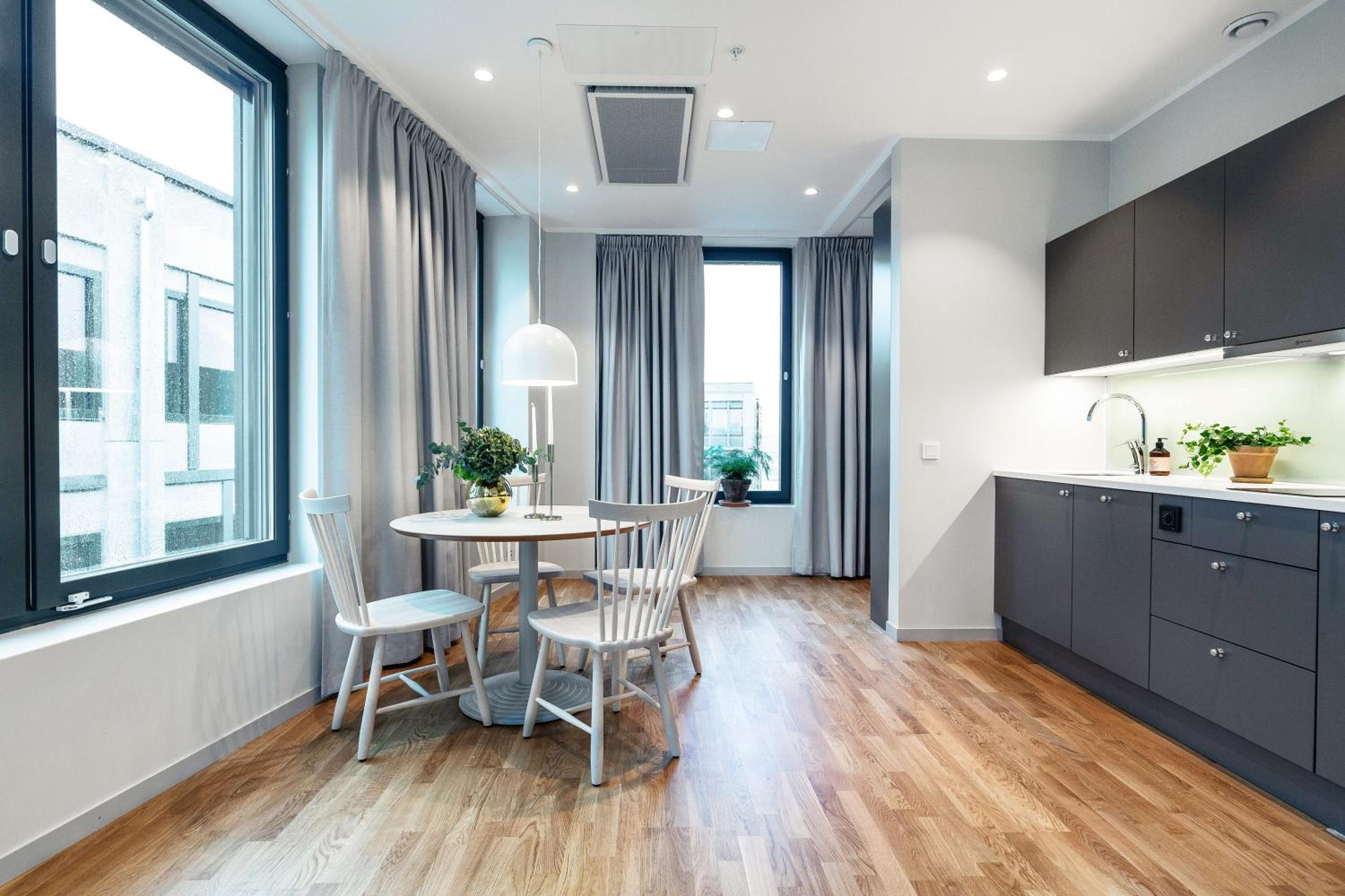 One Bedroom Apartment - Photo 7
