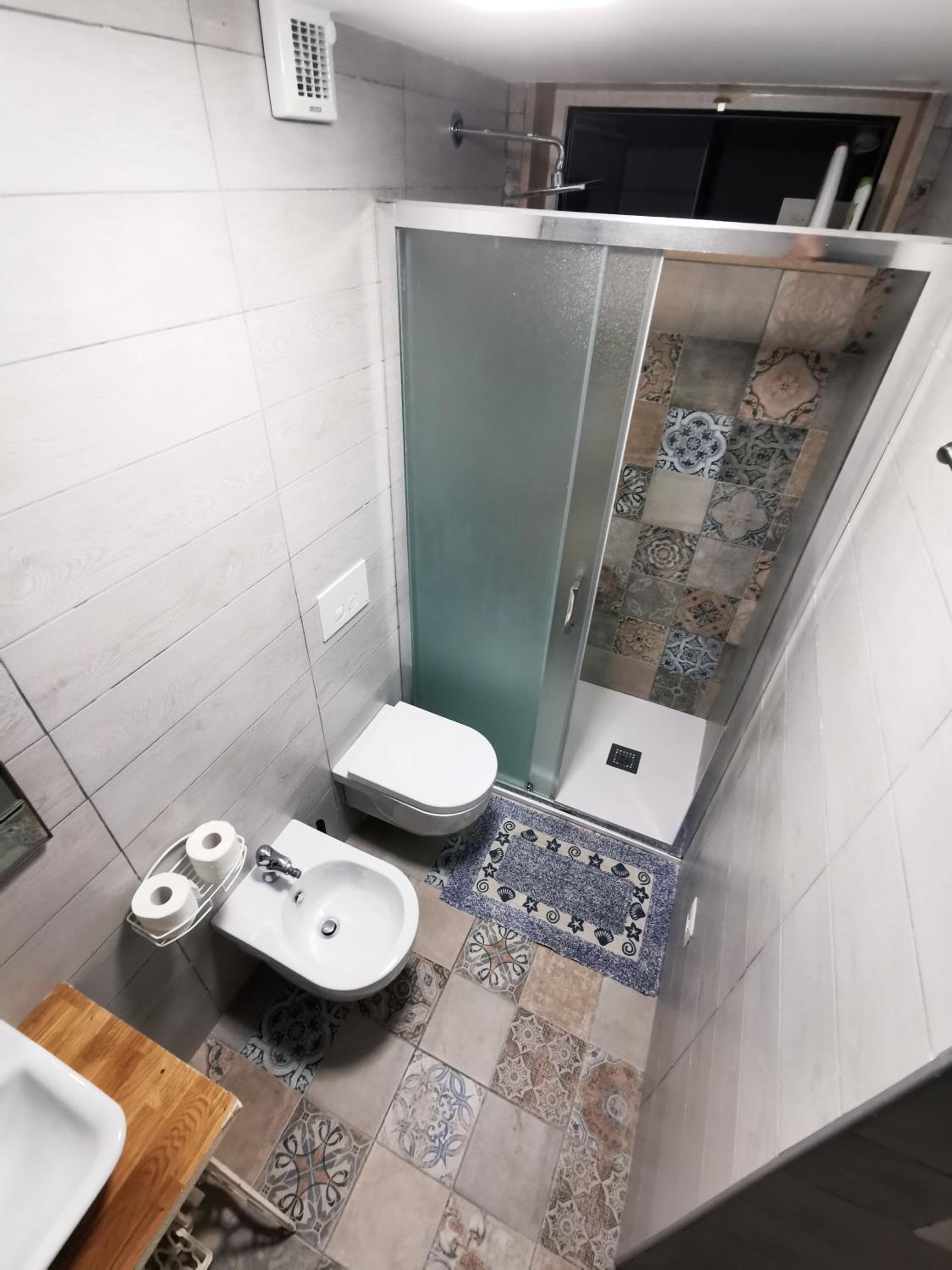 Two-Bedroom Apartment - Photo 15