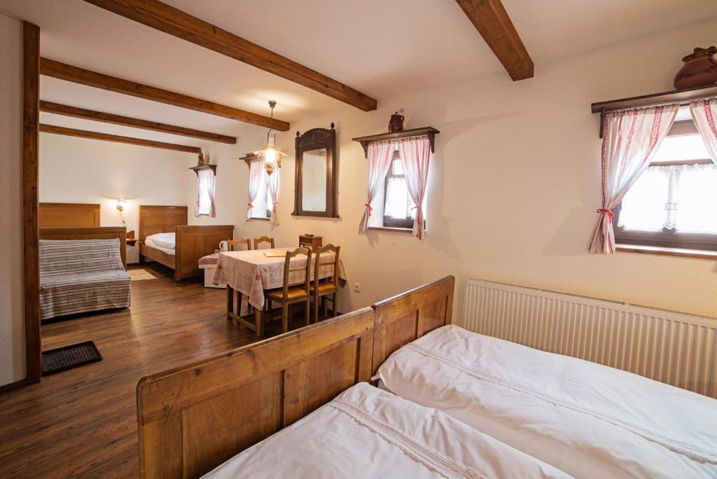 Quadruple Room - Photo 5
