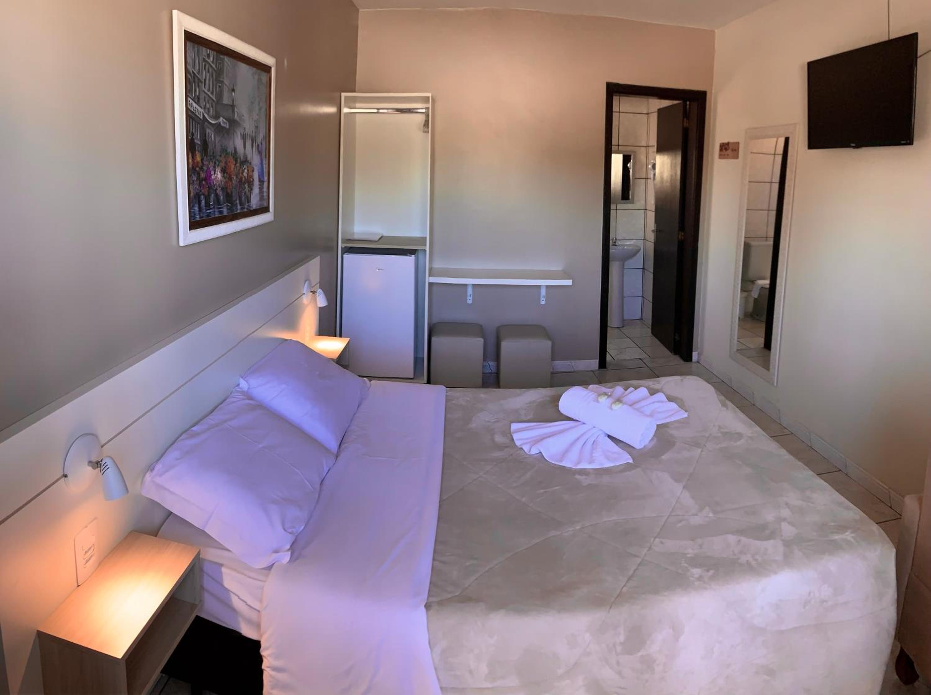 Double Room - Photo 3
