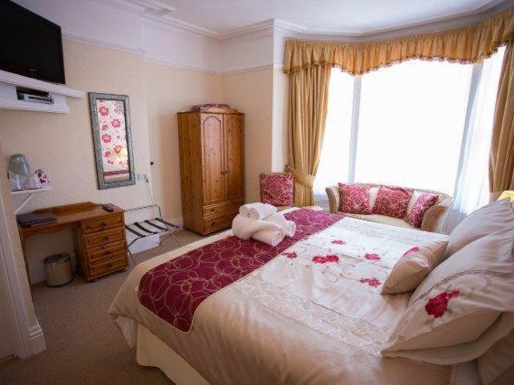 Superior King Room photo 2