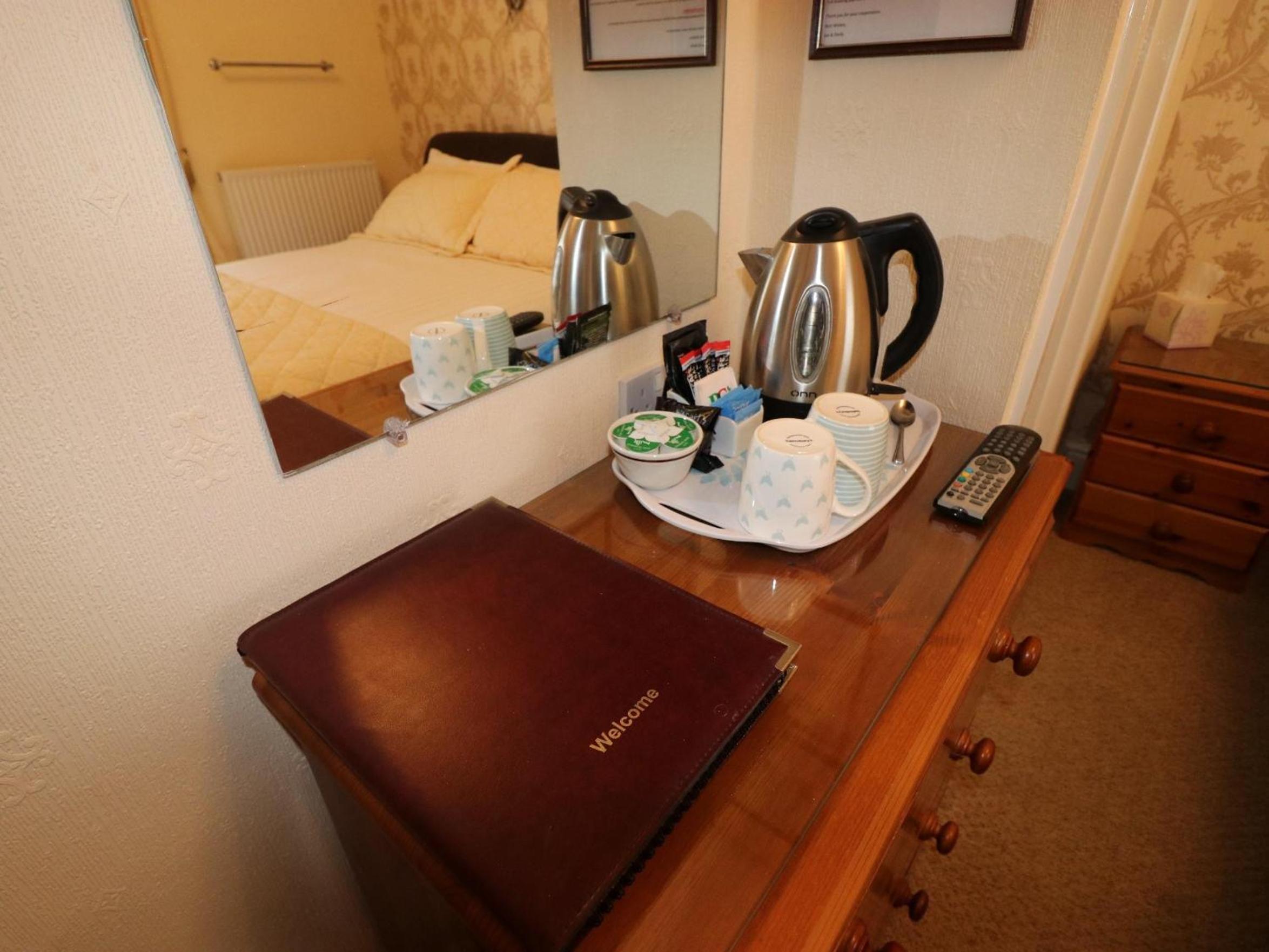 Deluxe King Room photo 2