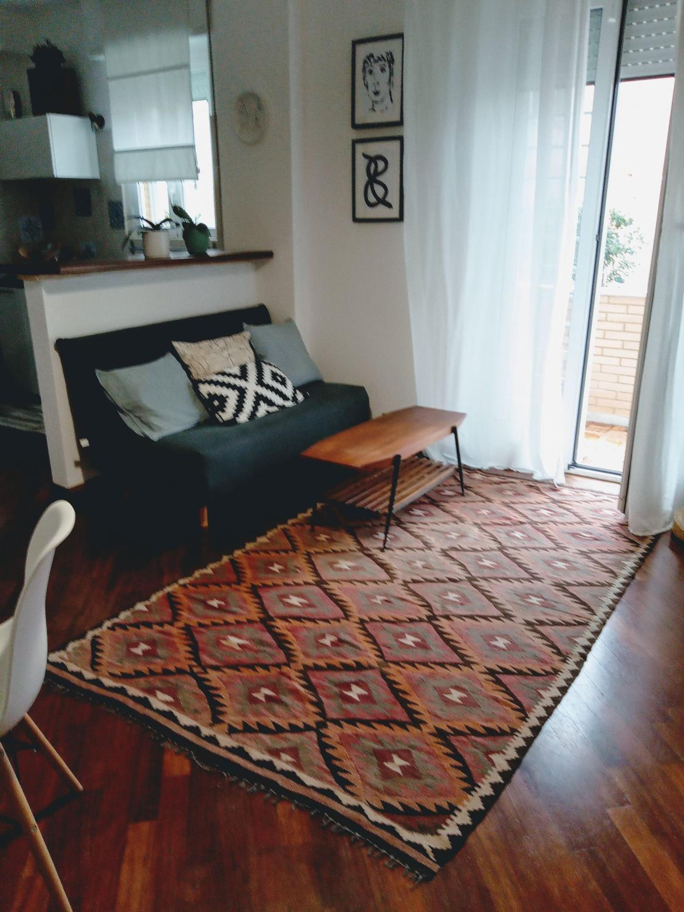 One-Bedroom Apartment photo 1