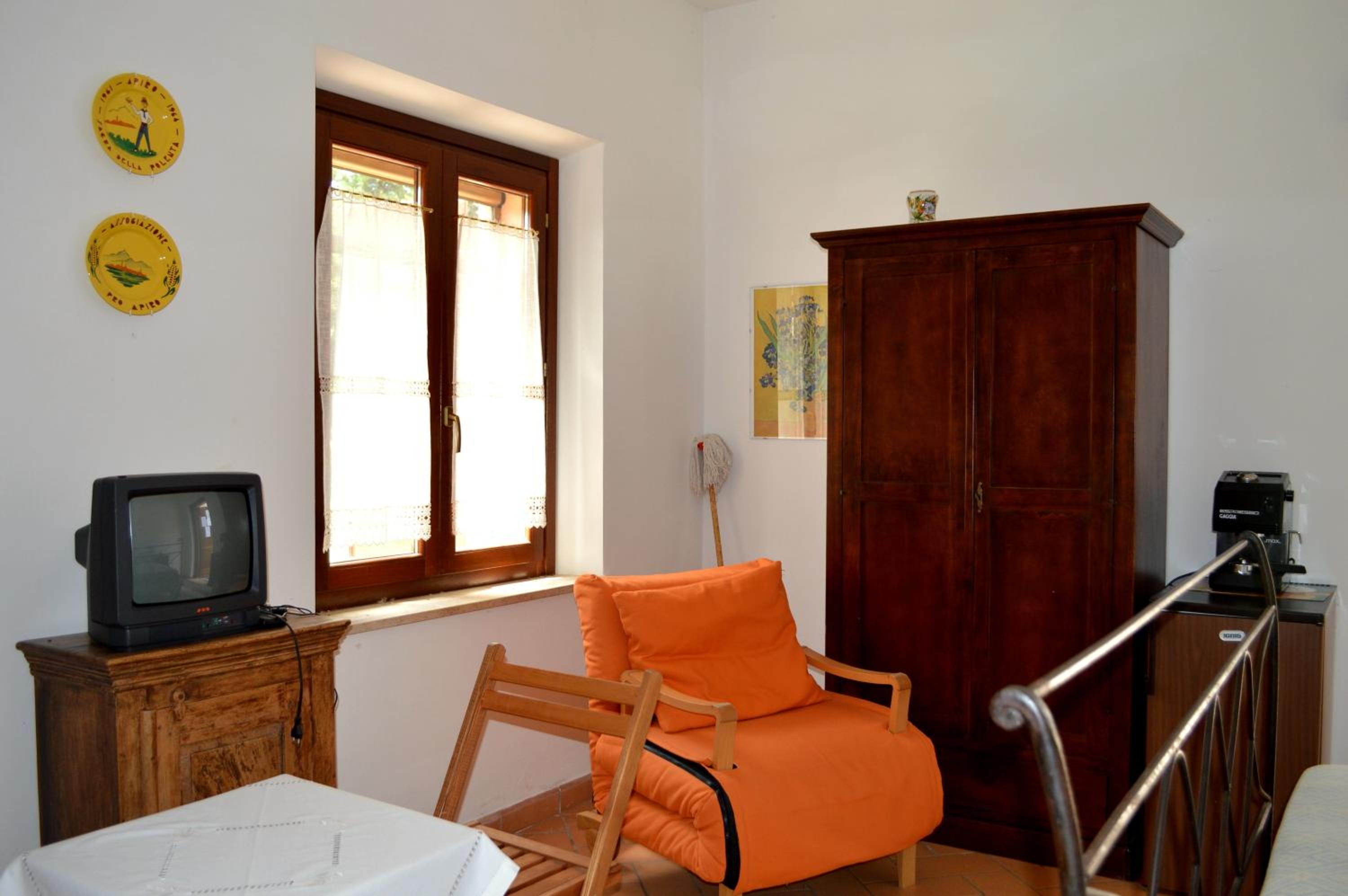 Spacious Double Room photo 3
