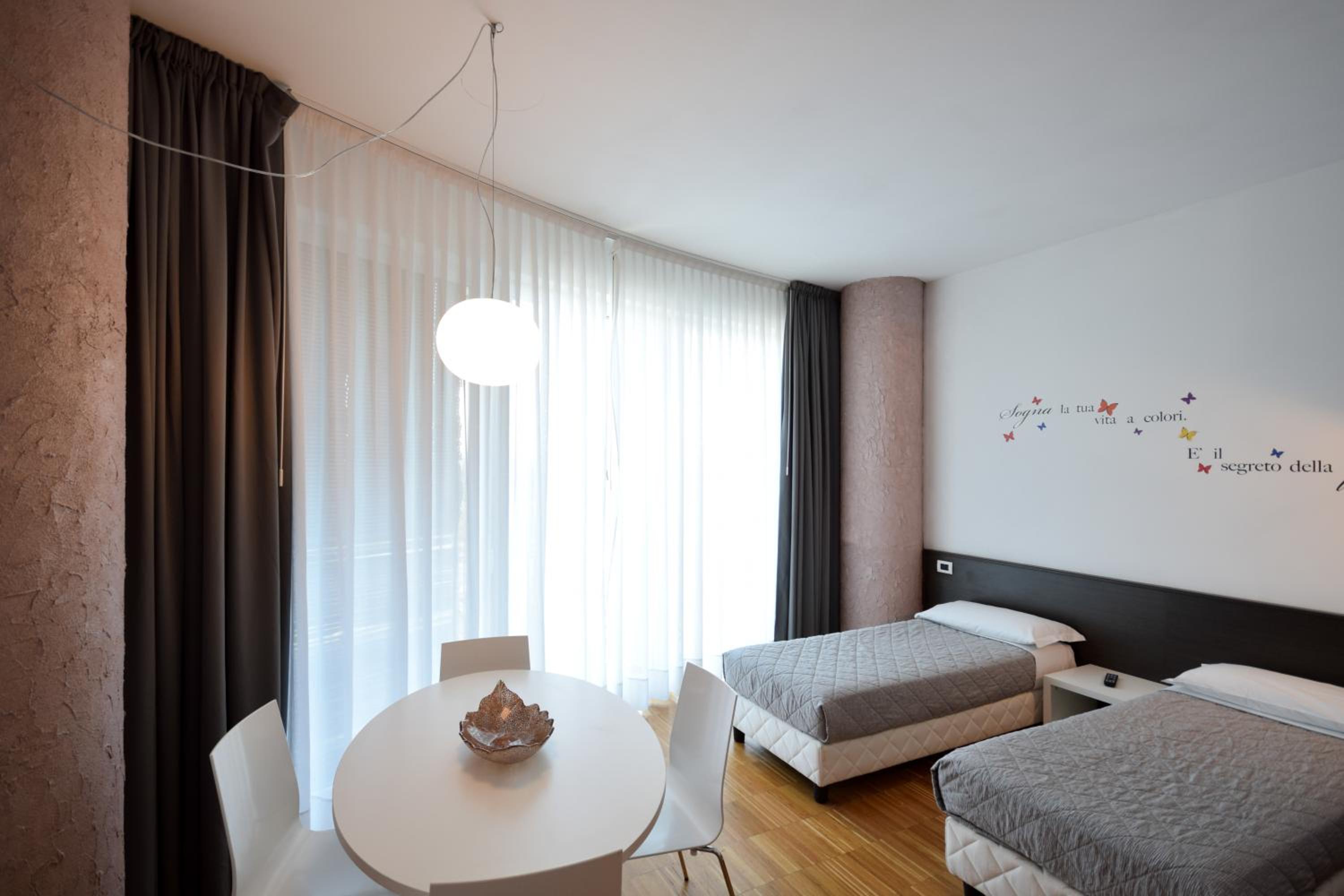 Standard Triple Room photo 3