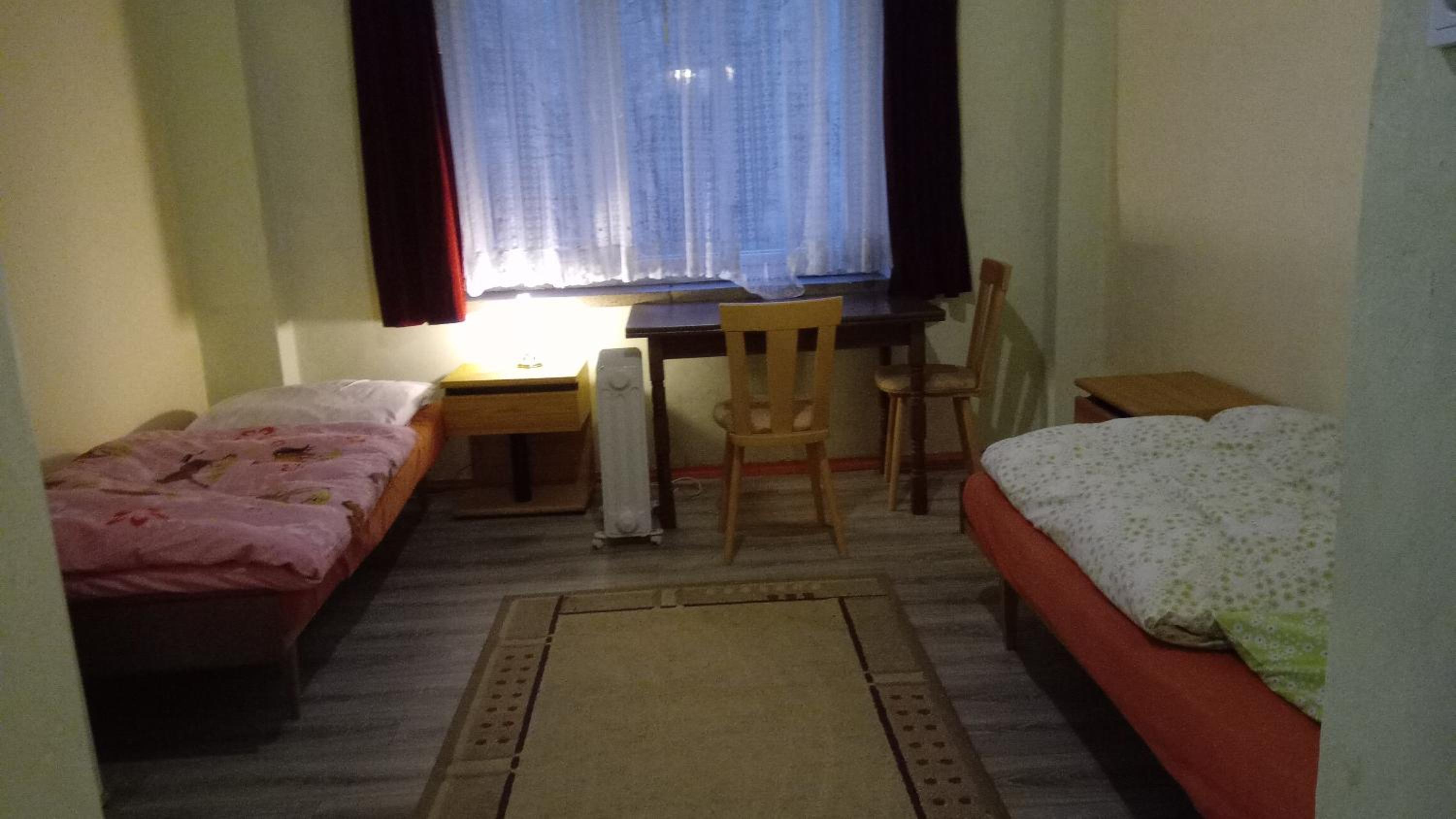 Standard Twin Room photo 2